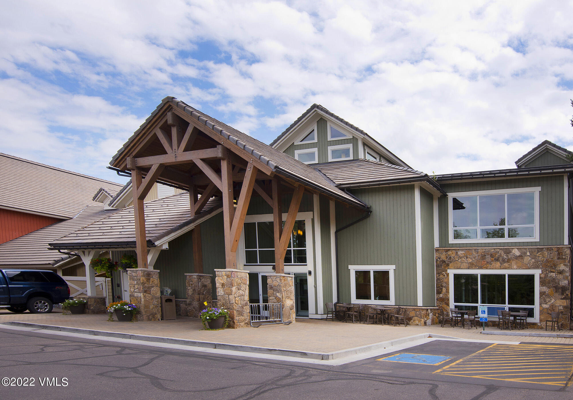 1000 Homestead Drive, 17