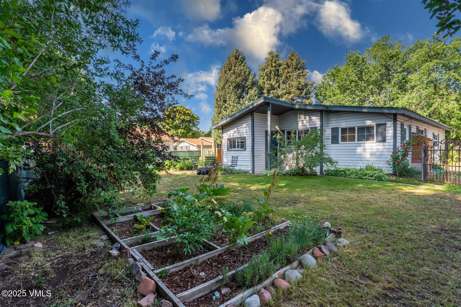 636 Valley Road