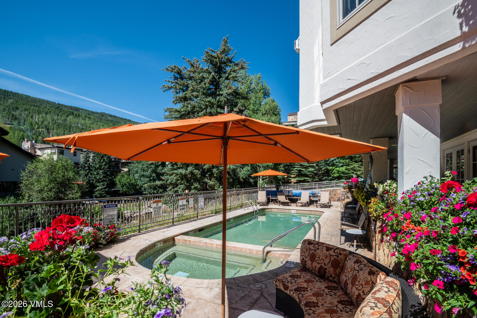 242 E Meadow Drive # 304