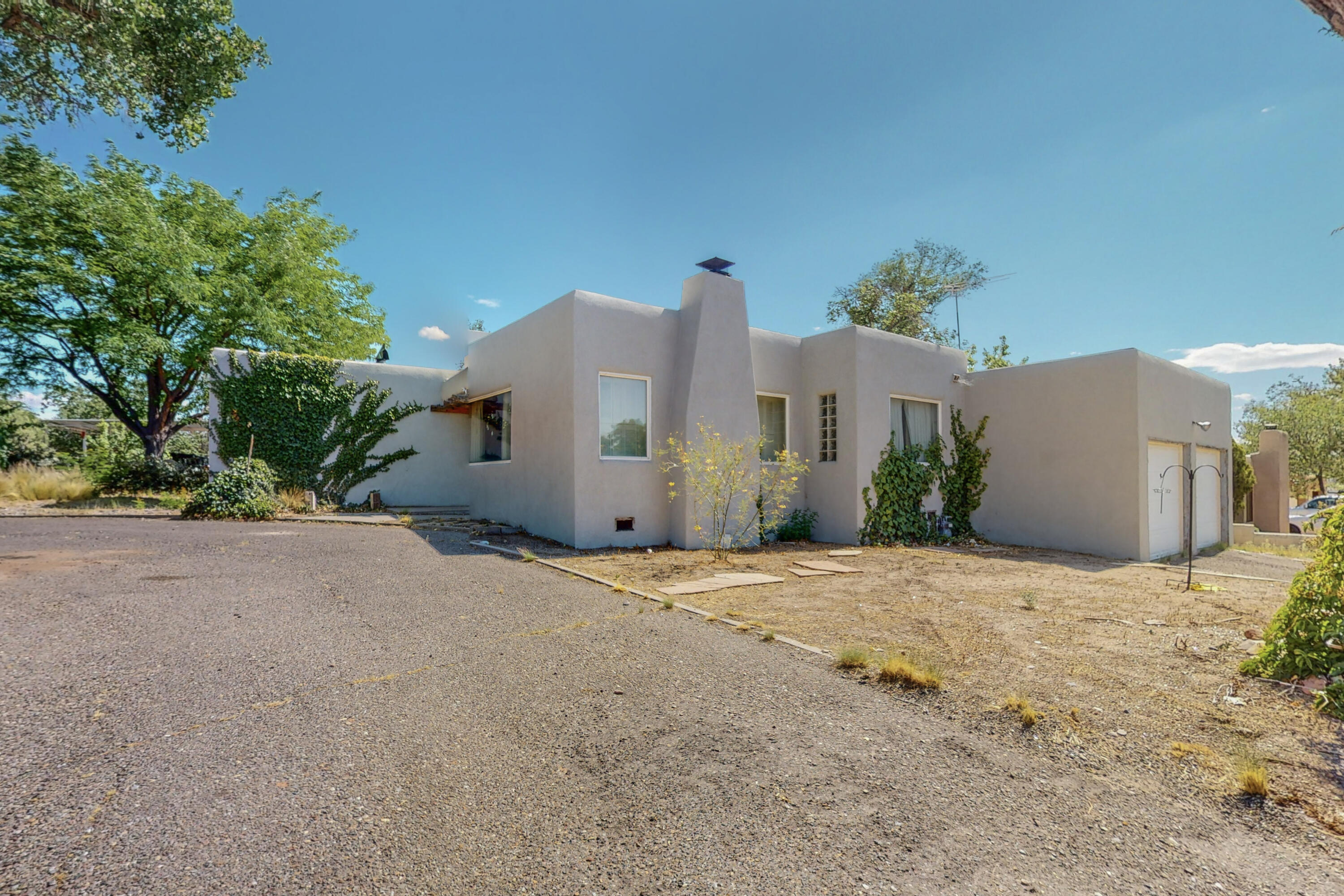 1001 Vassar Drive SE