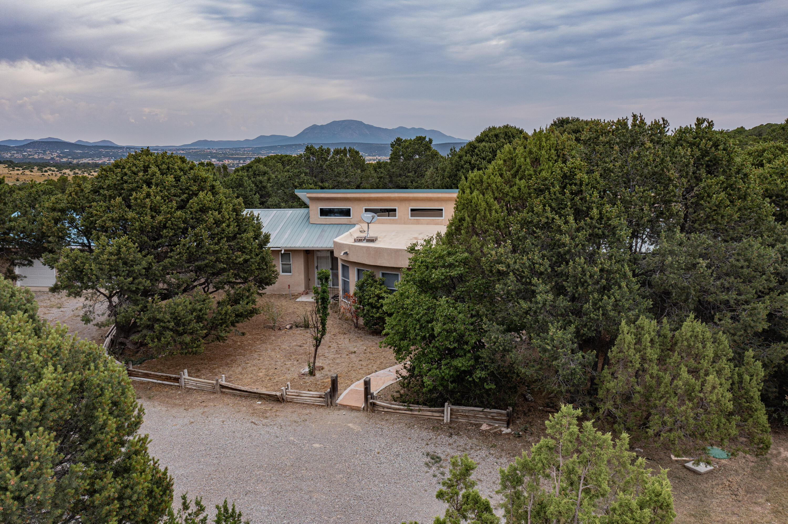 11 Autumnwood Court