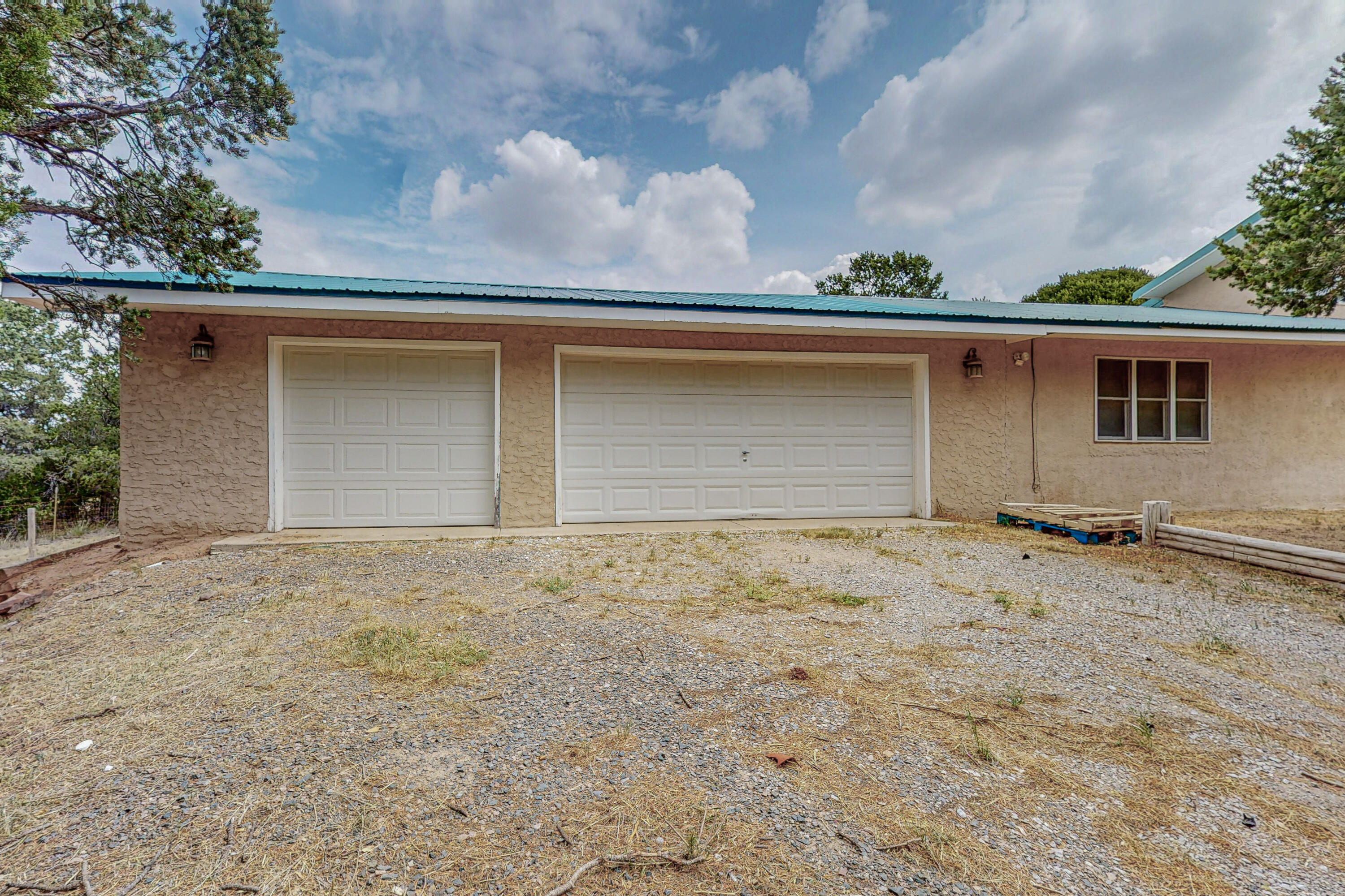 11 Autumnwood Court