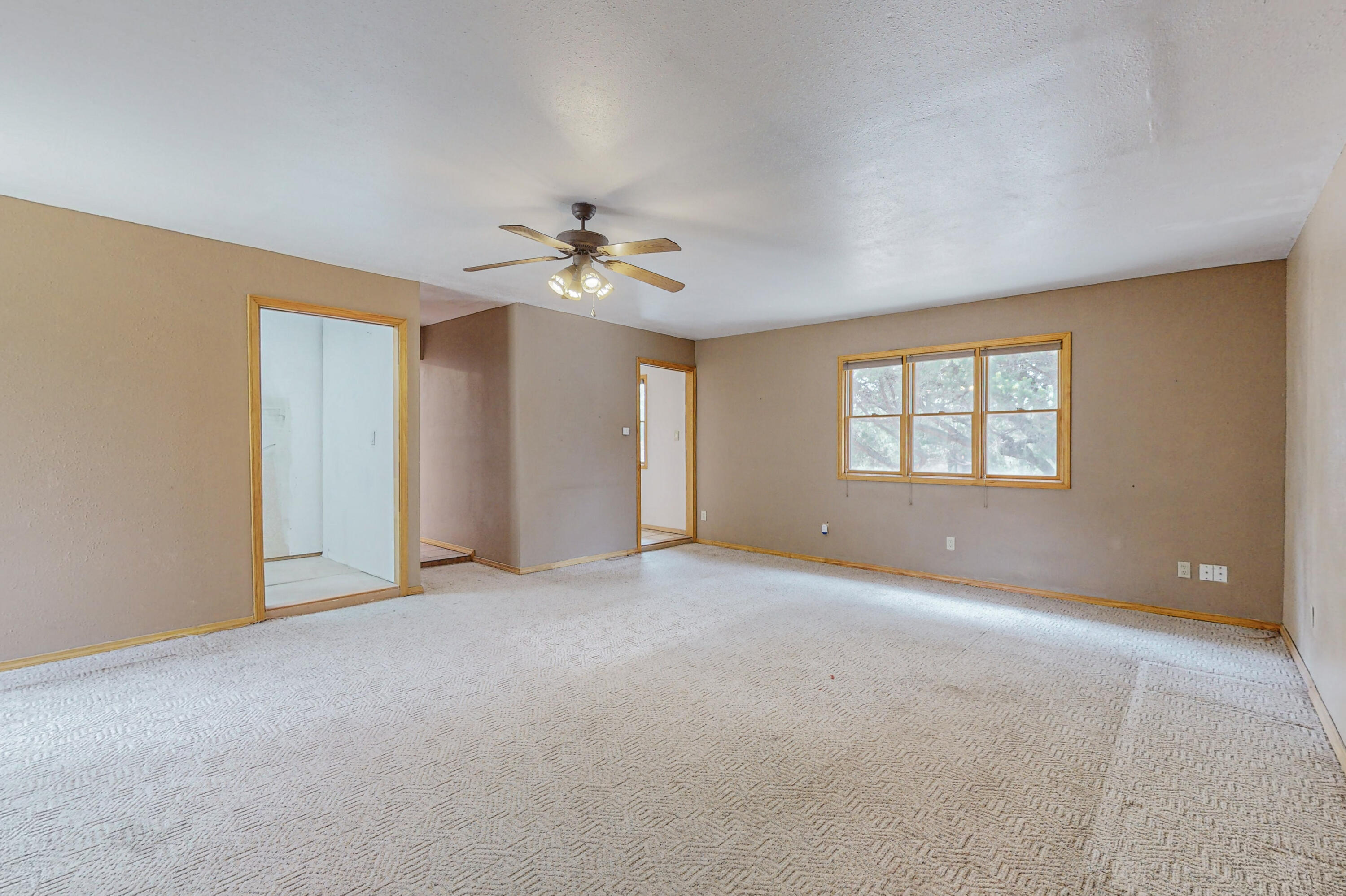 11 Autumnwood Court