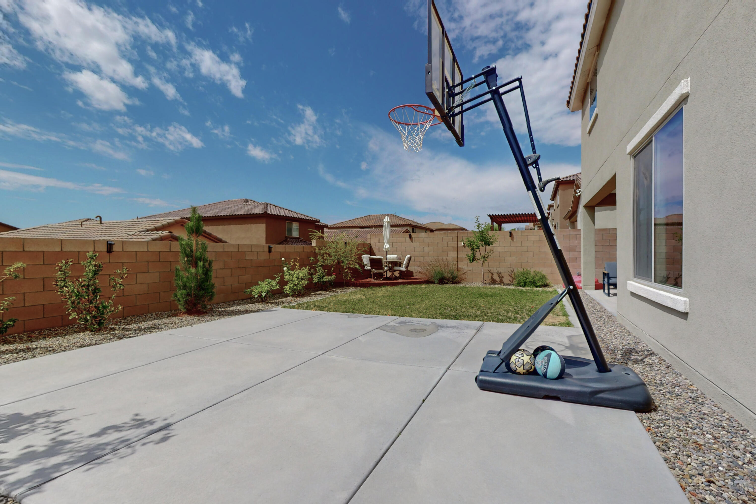 8808 Wind Sock Road NW