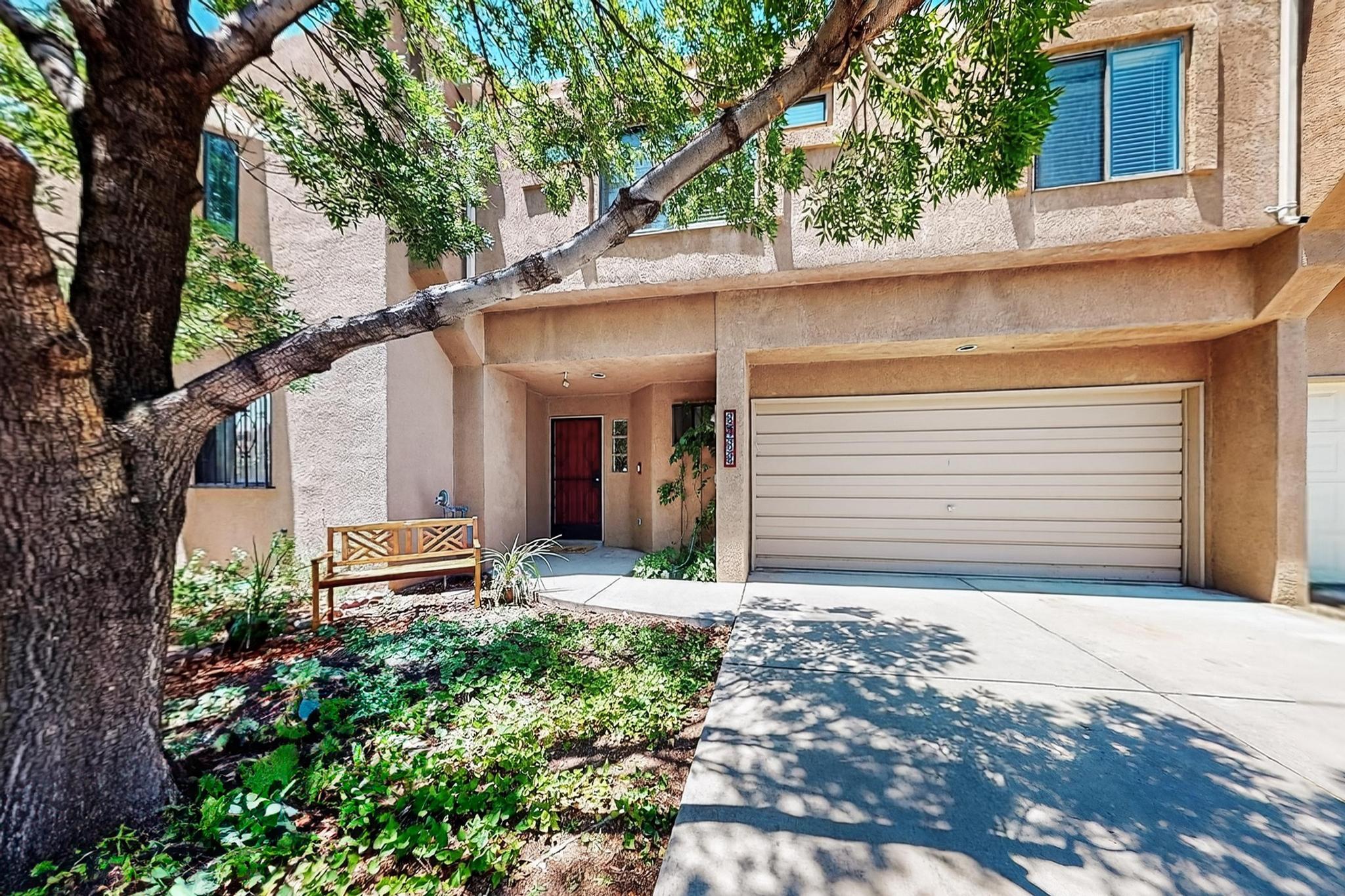 3733 CUERVO Court NW