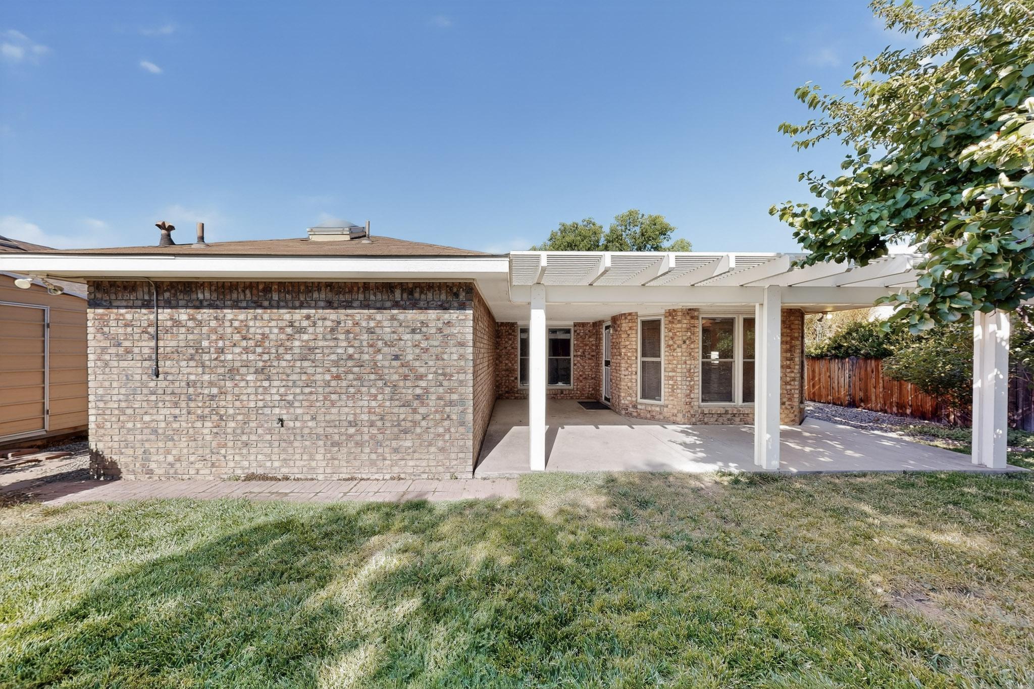 7432 PRIMROSE Drive NW
