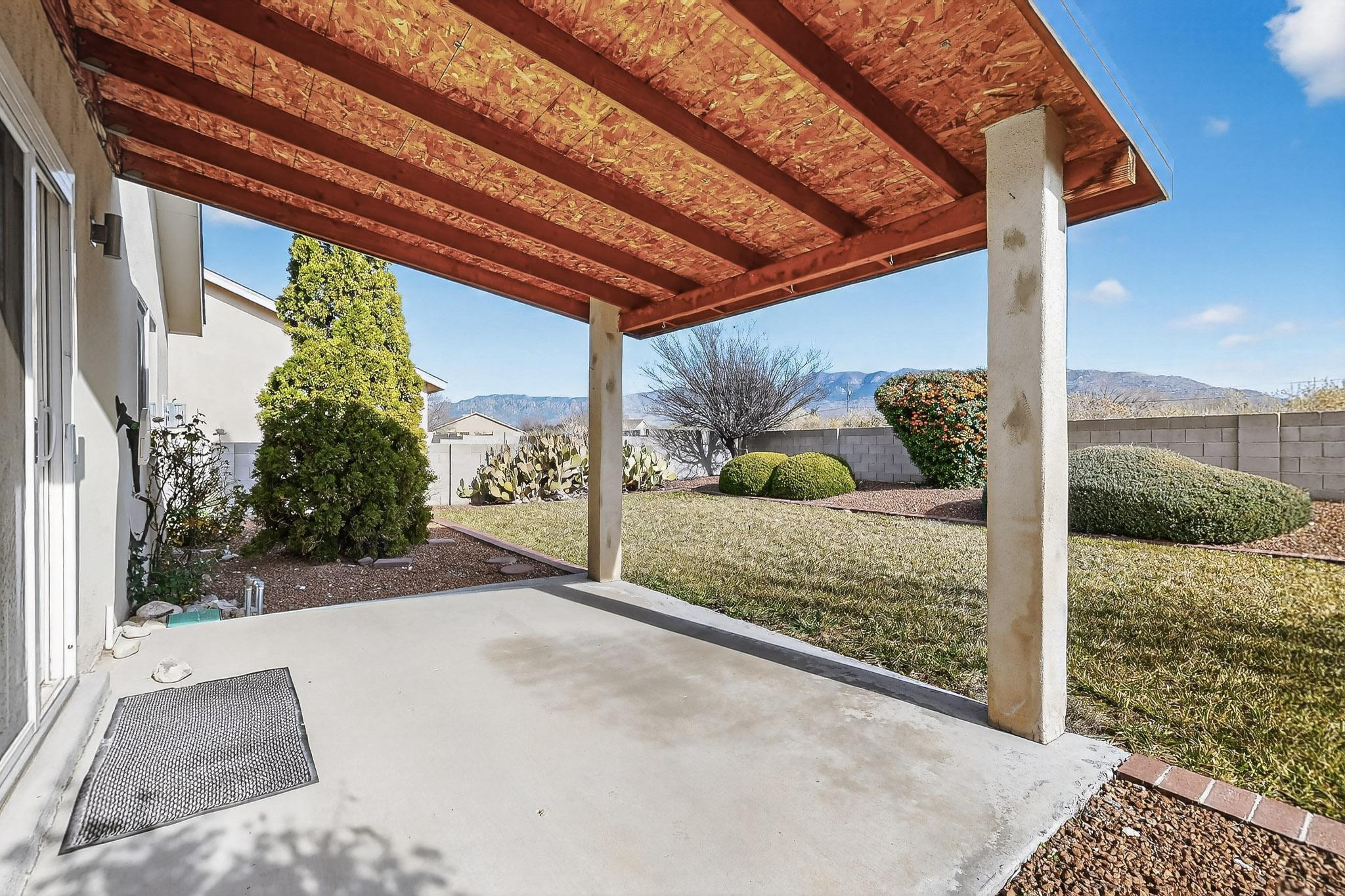 612 Glacier Bay Place SE