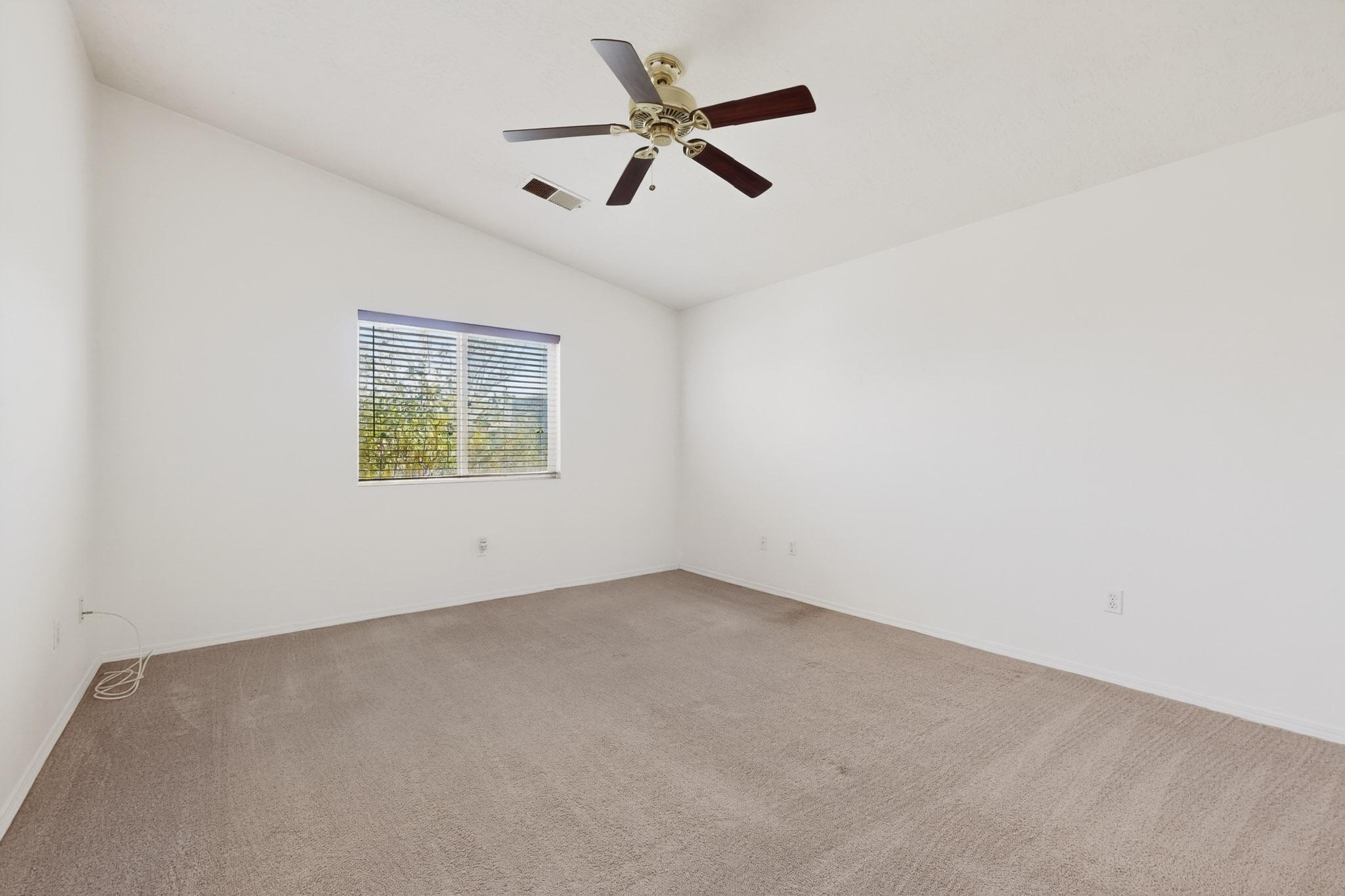 612 Glacier Bay Place SE