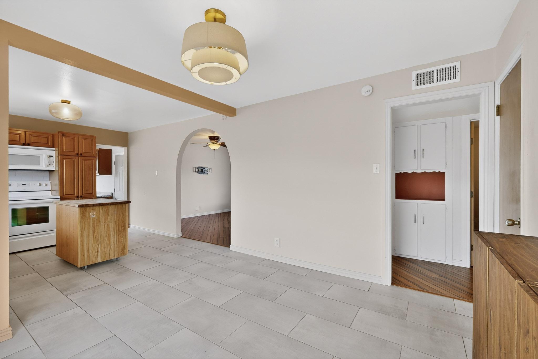 1722 Vermont Street NE