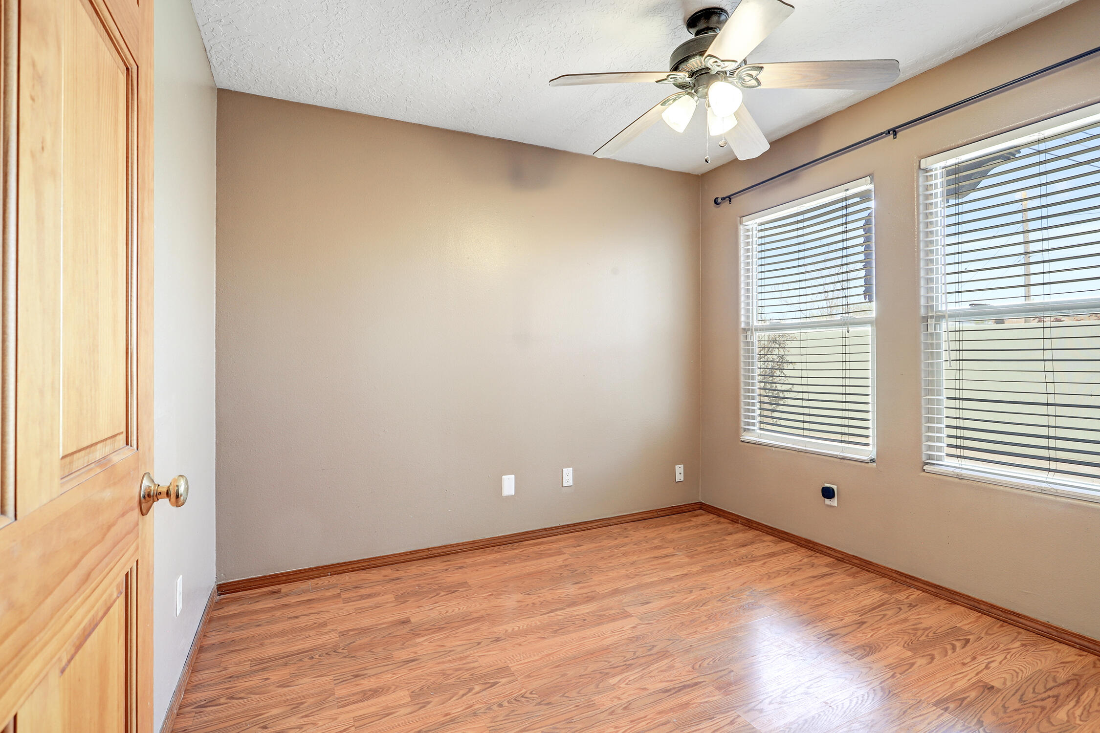 209 Manhattan Place NW