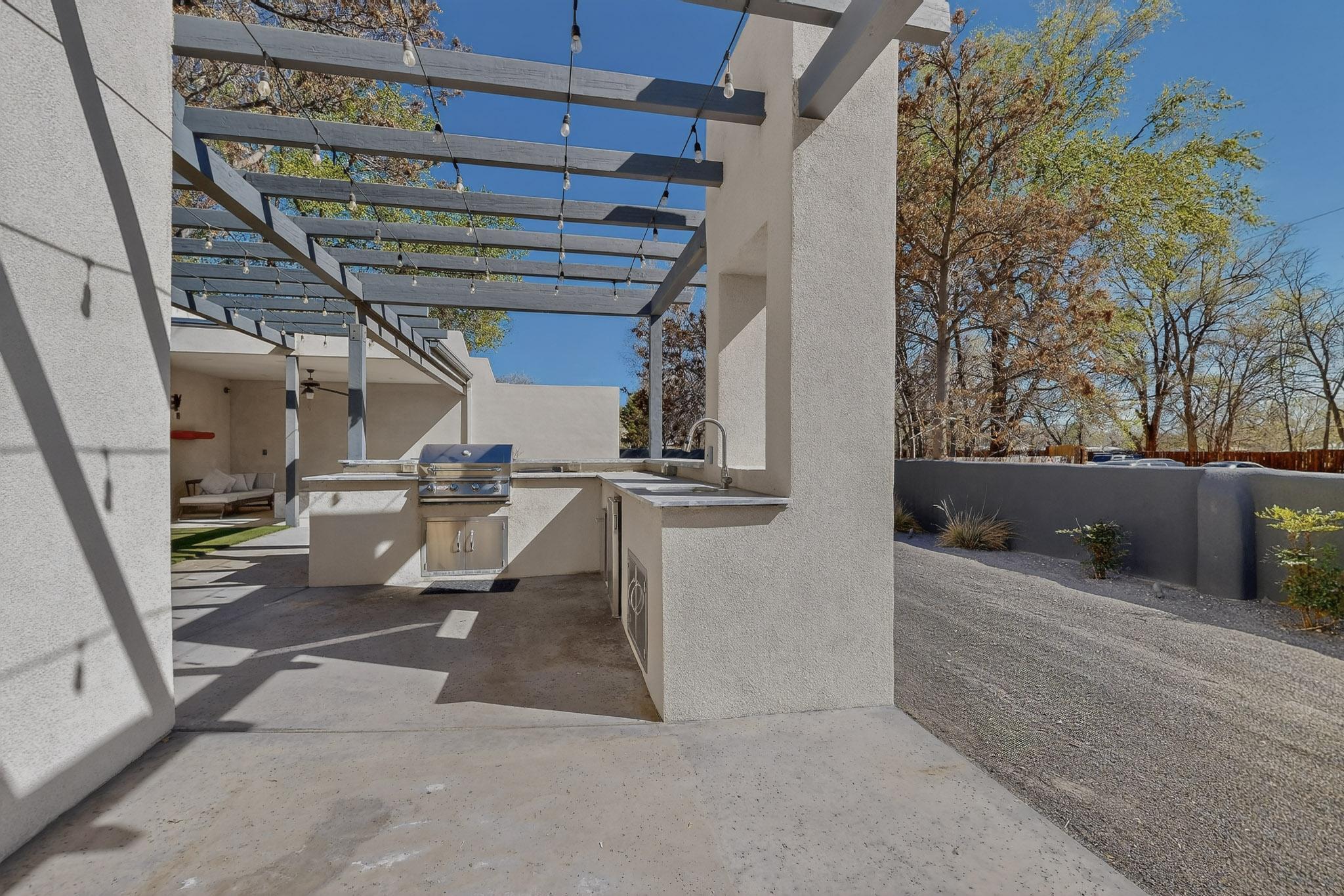 4456 Corrales Road