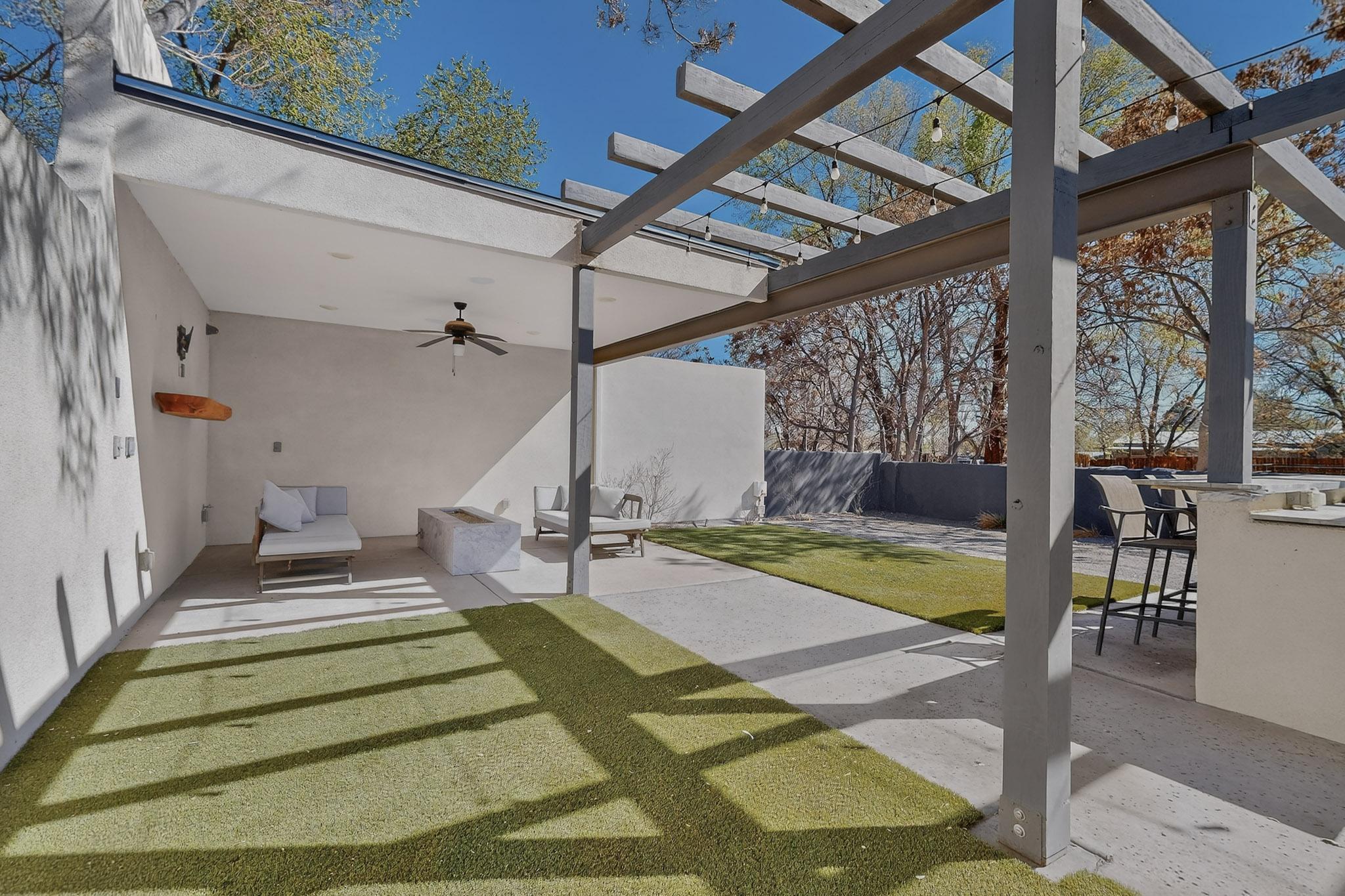 4456 Corrales Road