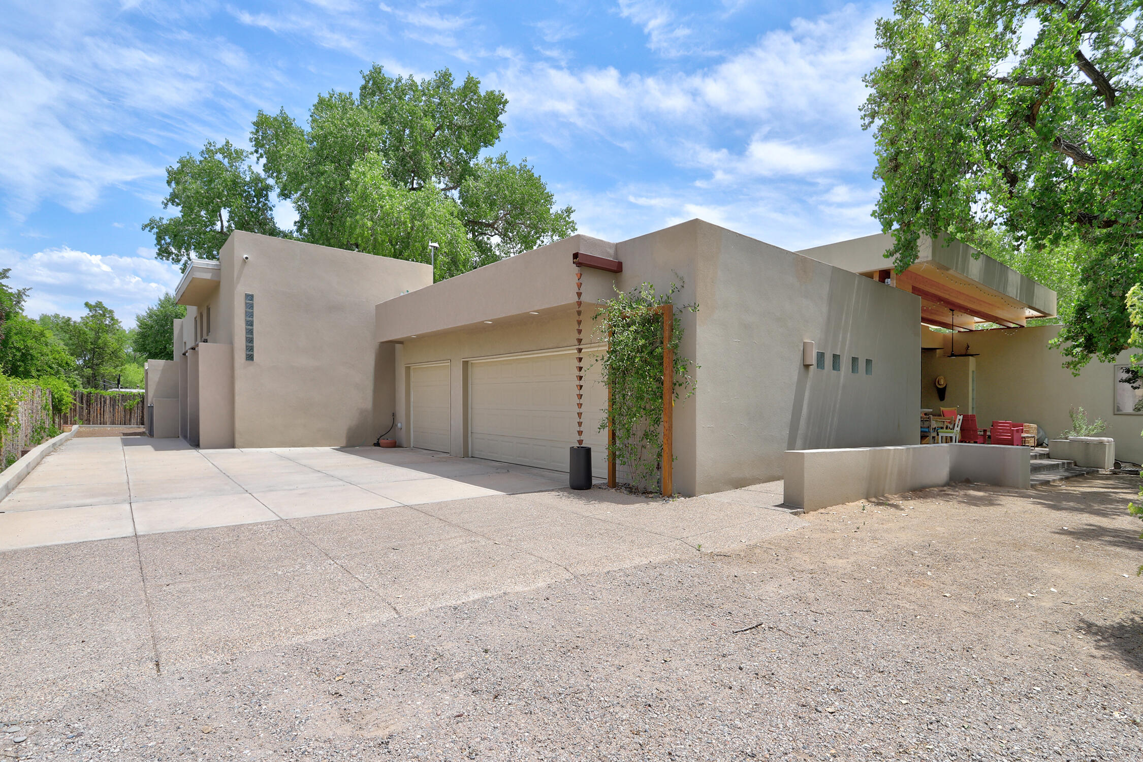 2535 Elfego Place NW