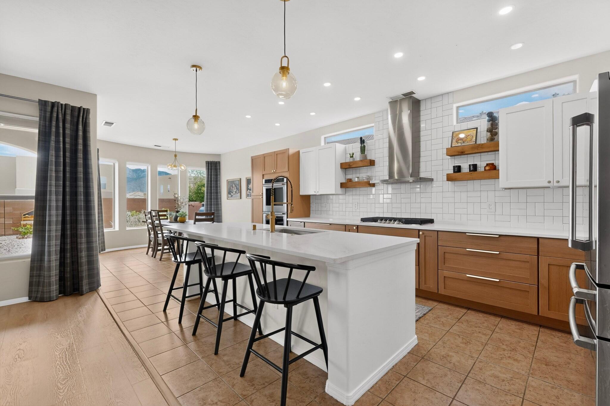 1044 Cristanos Drive