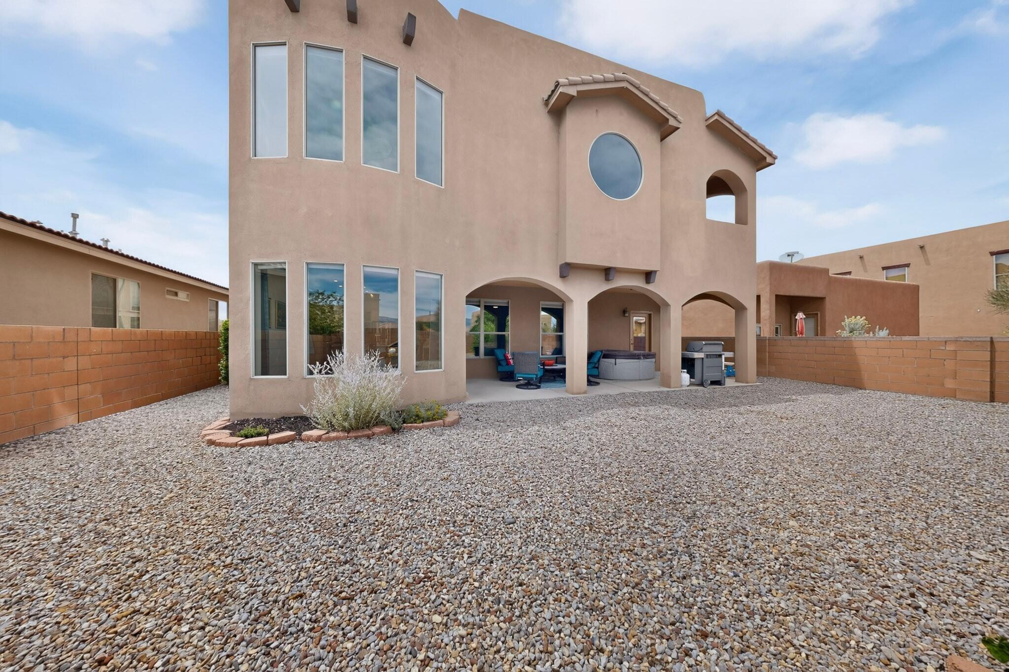 1044 Cristanos Drive
