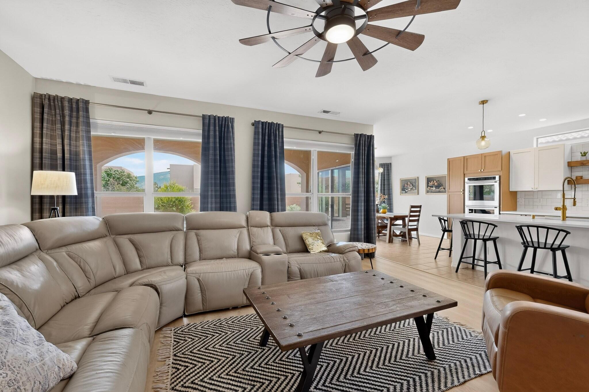1044 Cristanos Drive