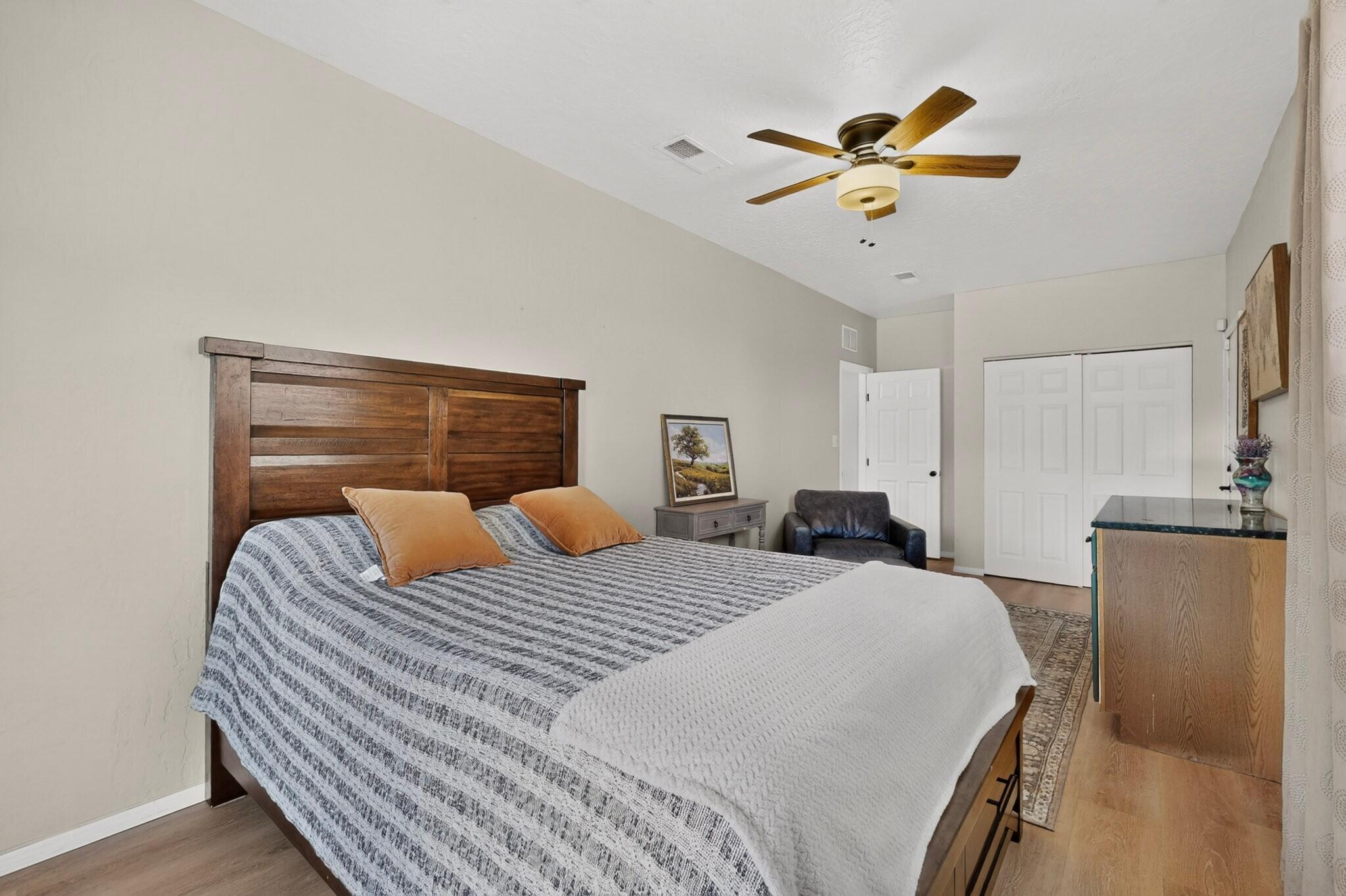 1044 Cristanos Drive