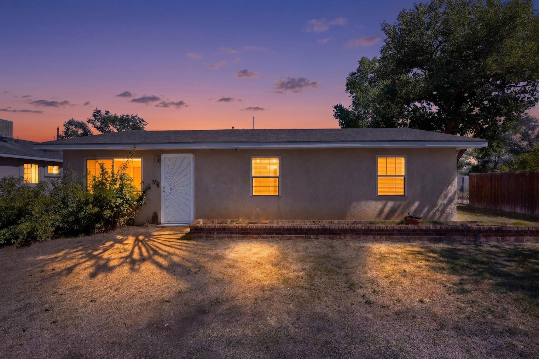 1401 Vista Del Rio Road SW