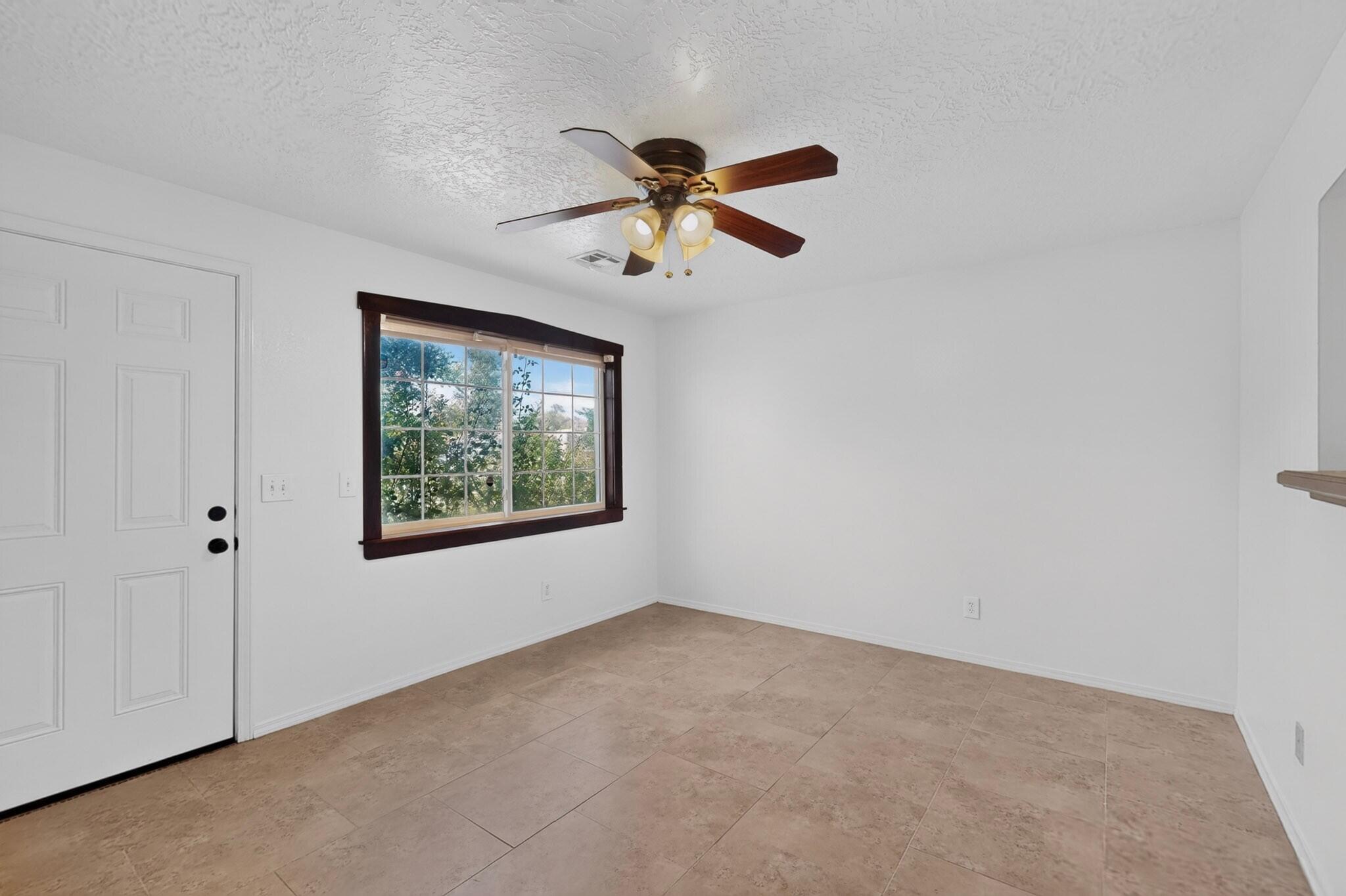 1401 Vista Del Rio Road SW
