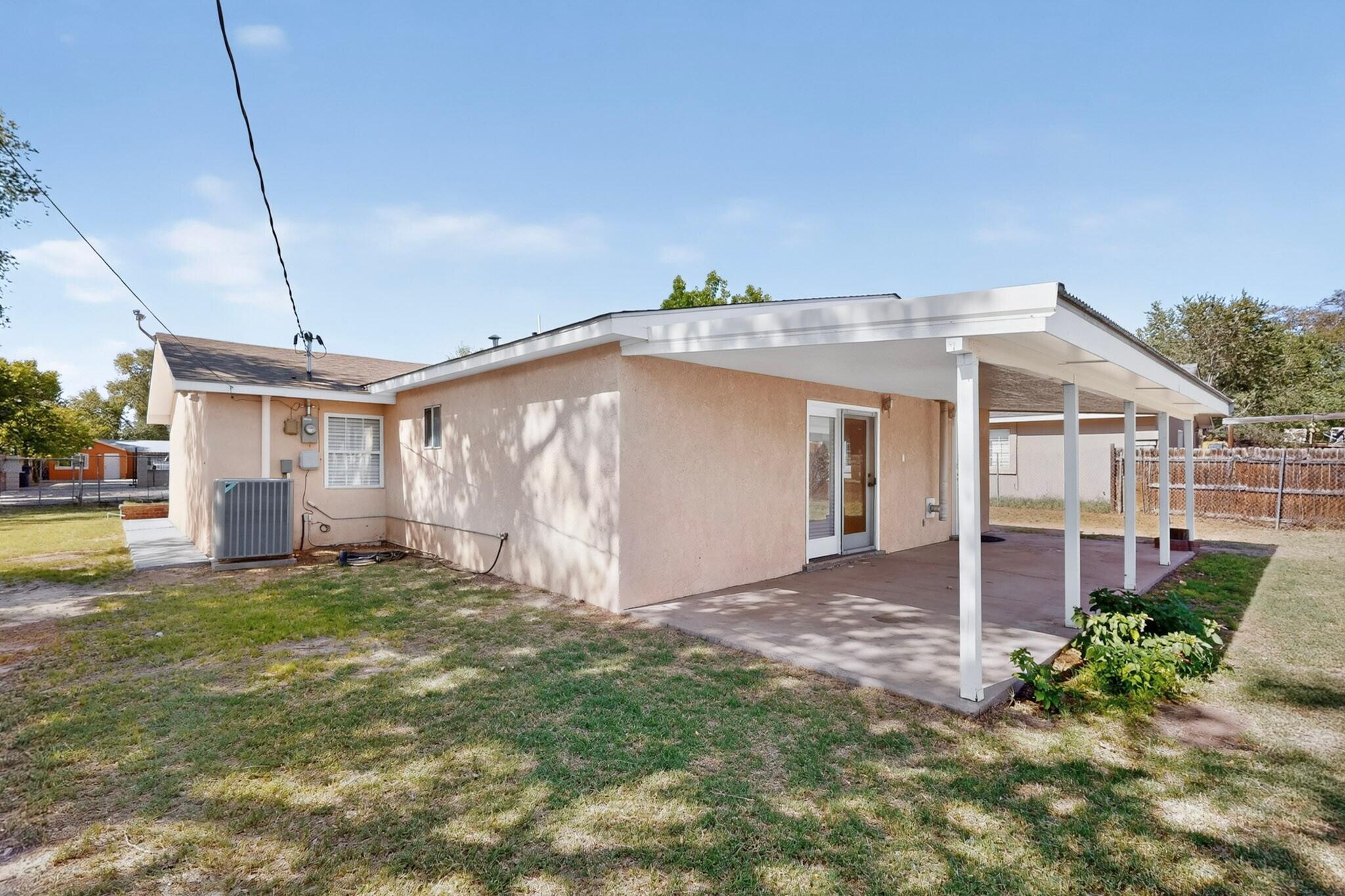 1401 Vista Del Rio Road SW
