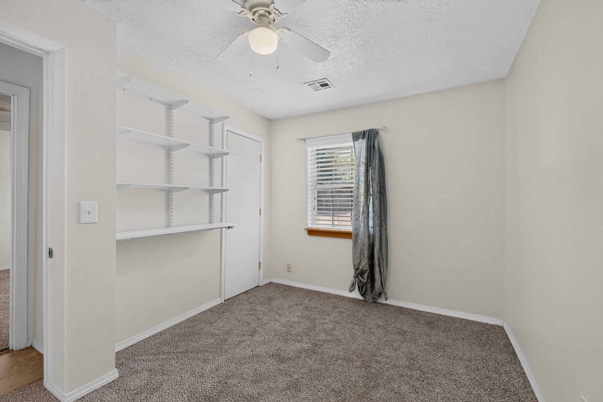 1401 Vista Del Rio Road SW