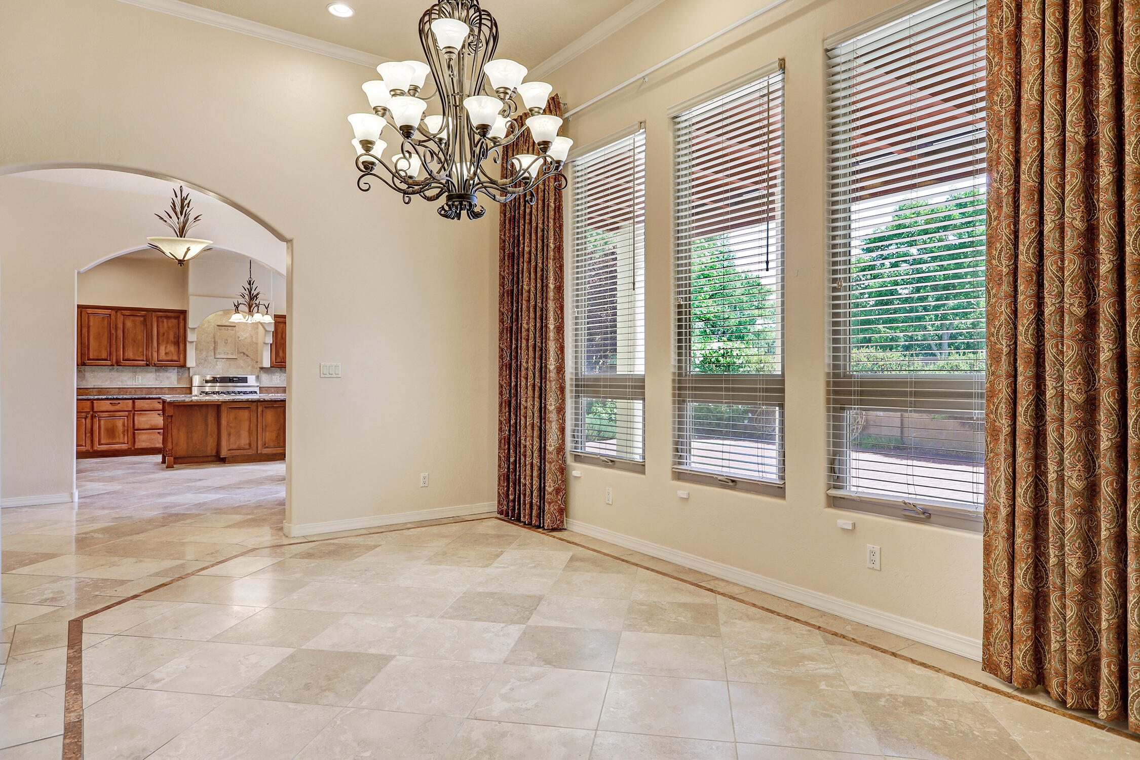 508 Laguna Seca Lane NW