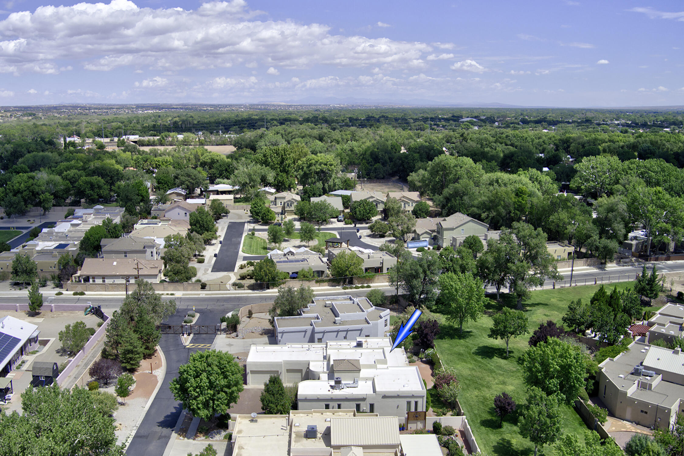 508 Laguna Seca Lane NW