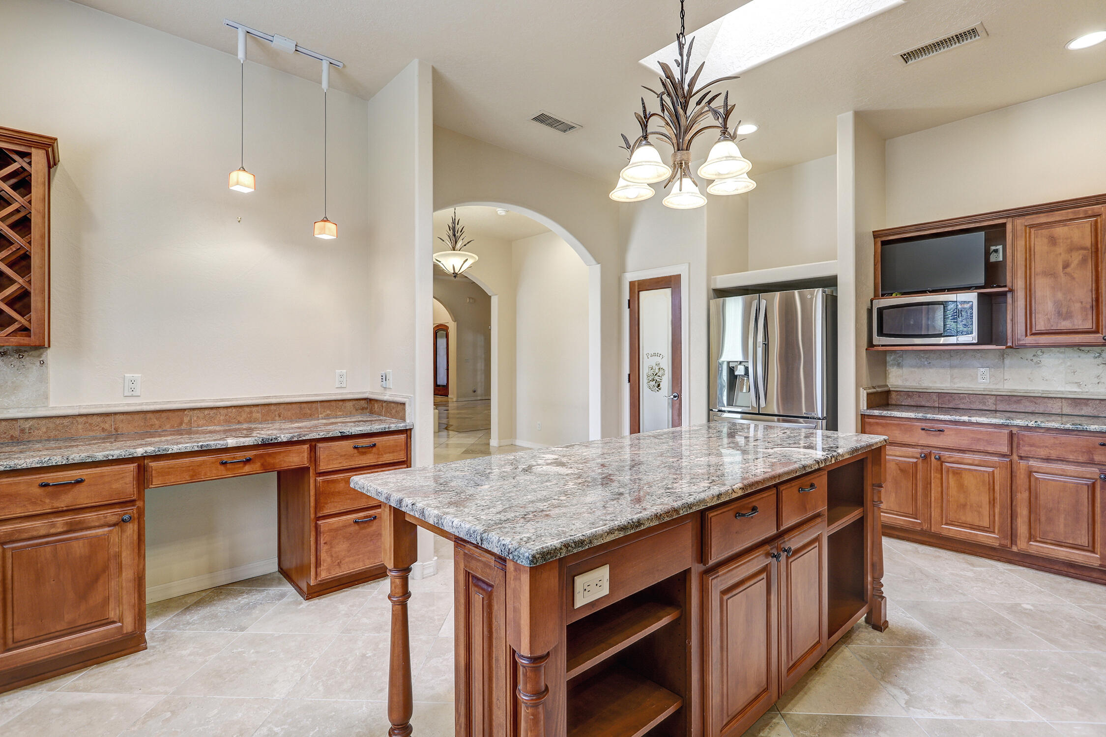 508 Laguna Seca Lane NW