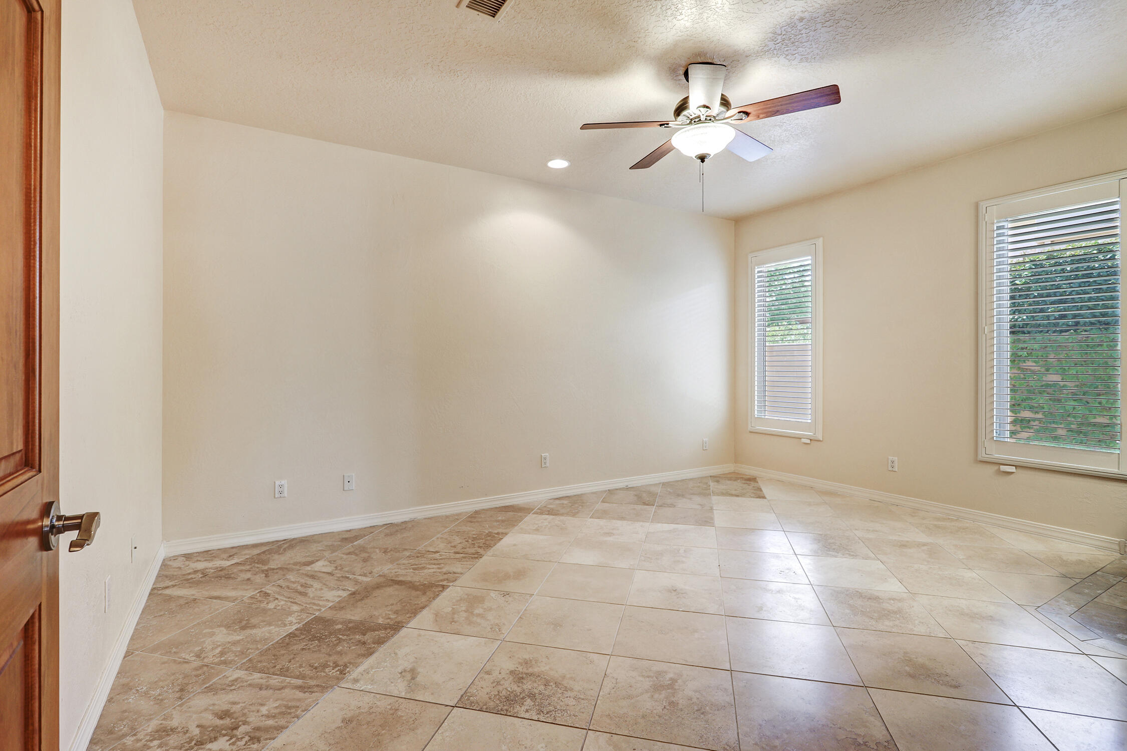 508 Laguna Seca Lane NW