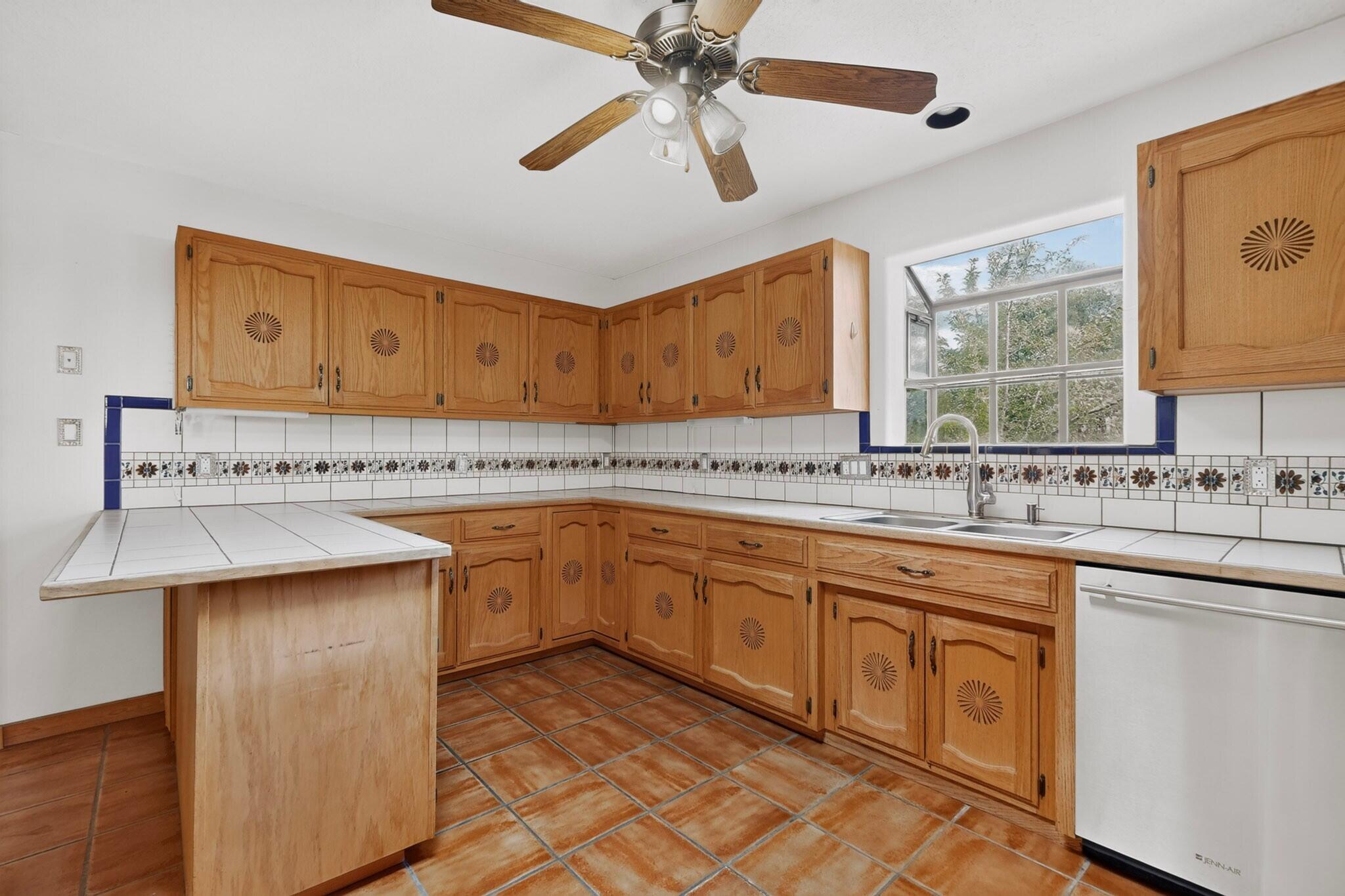 6608 Loma Larga Road