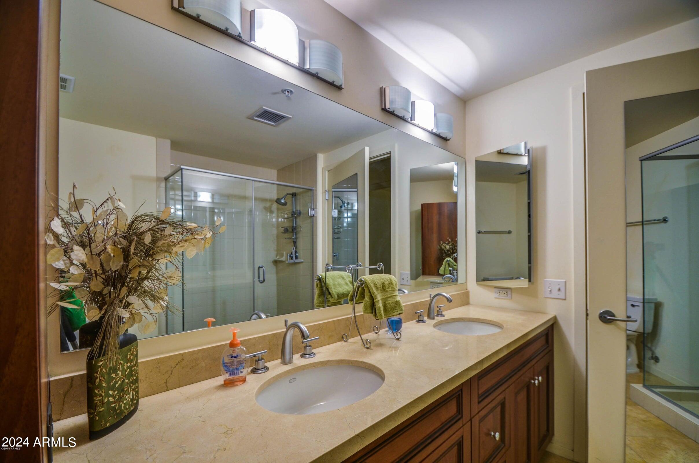 7141 E RANCHO VISTA Drive 4007