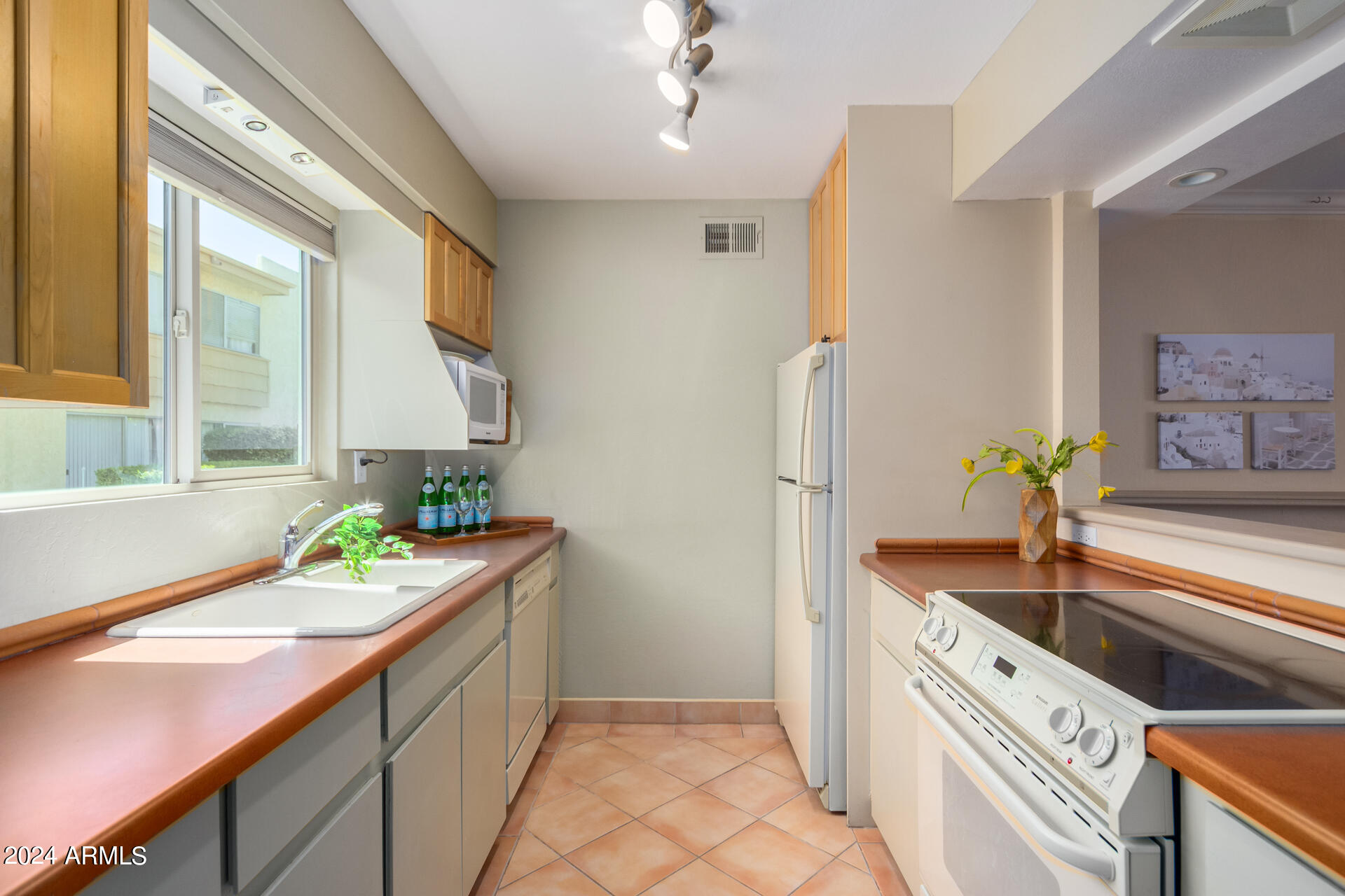 4630 N 68TH Street, 253