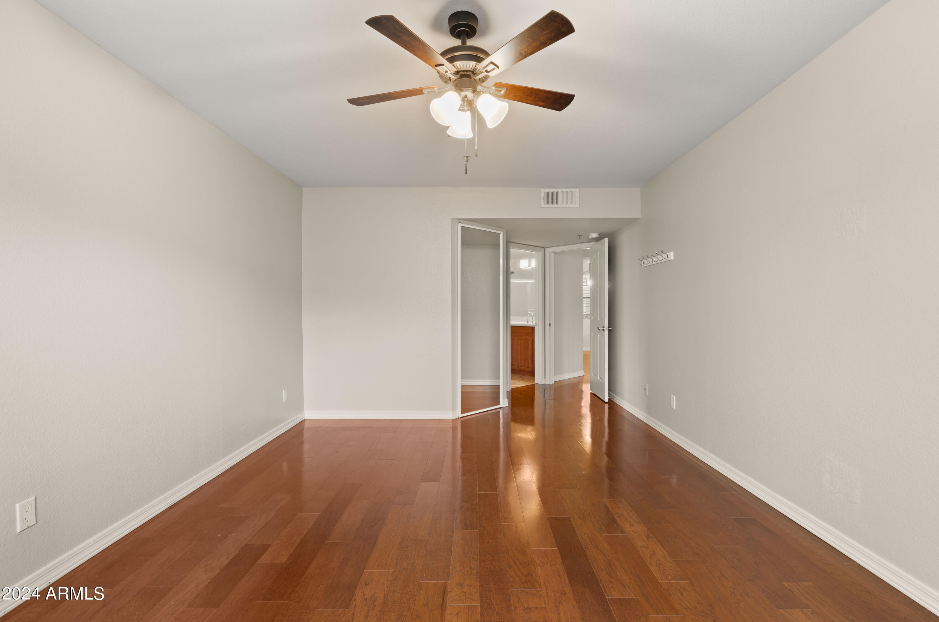 5104 N 32ND Street, 307