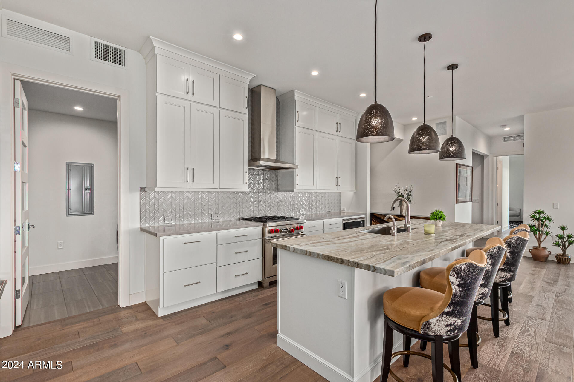 6166 N SCOTTSDALE Road C3006