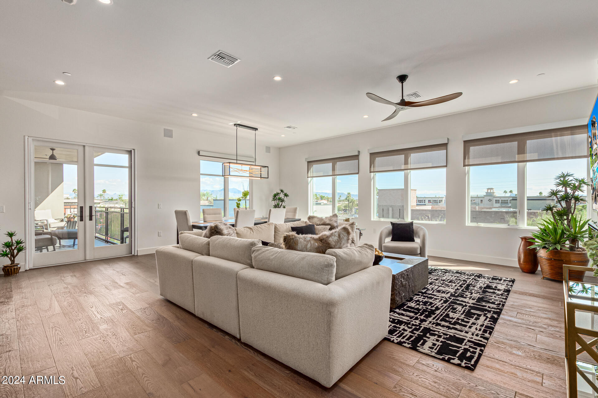 6166 N SCOTTSDALE Road C3006