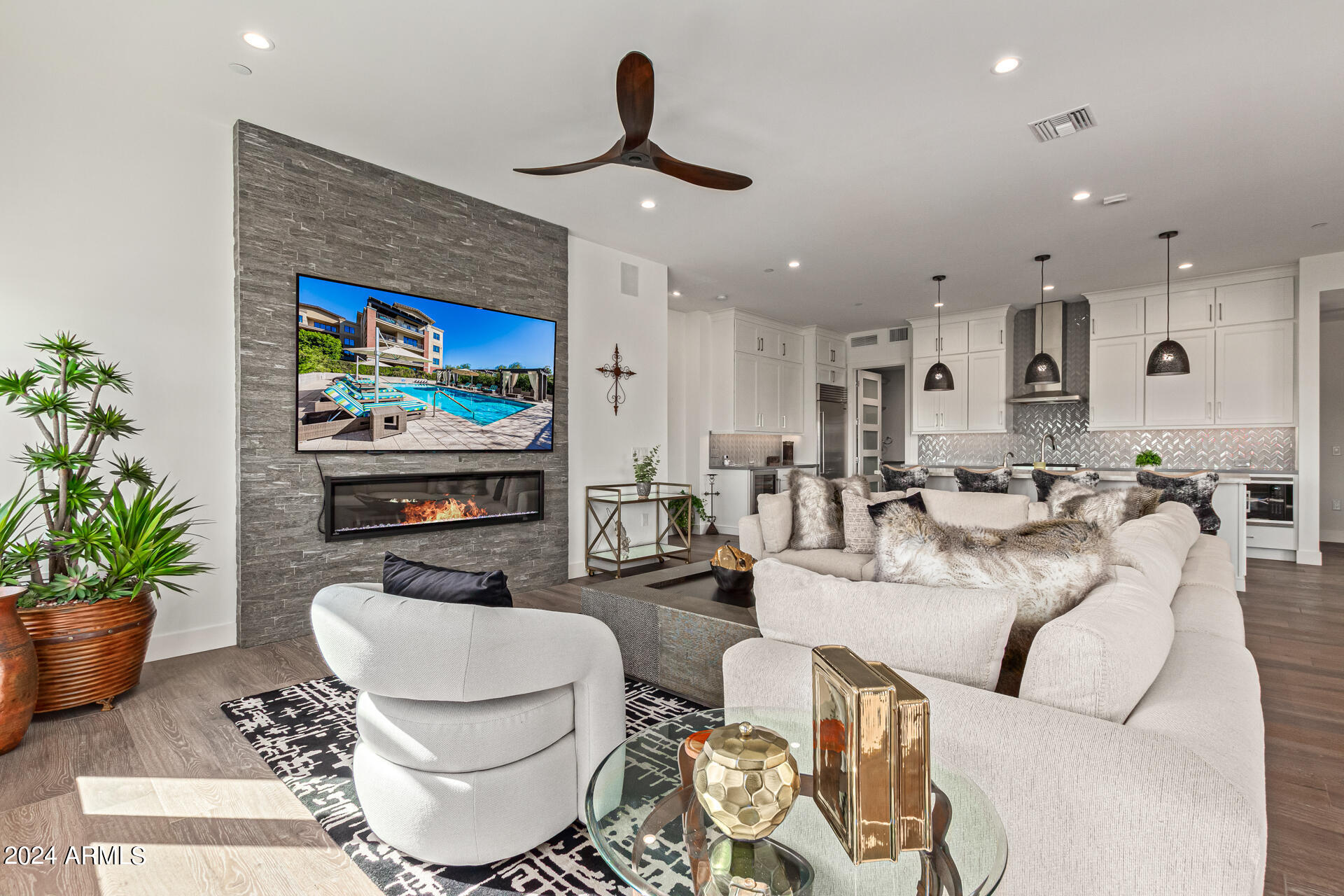 6166 N SCOTTSDALE Road C3006