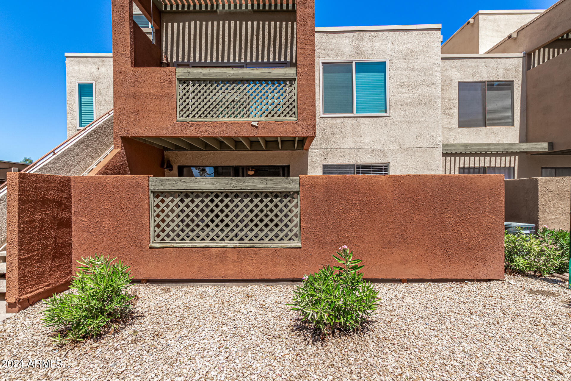 3500 N HAYDEN Road 907