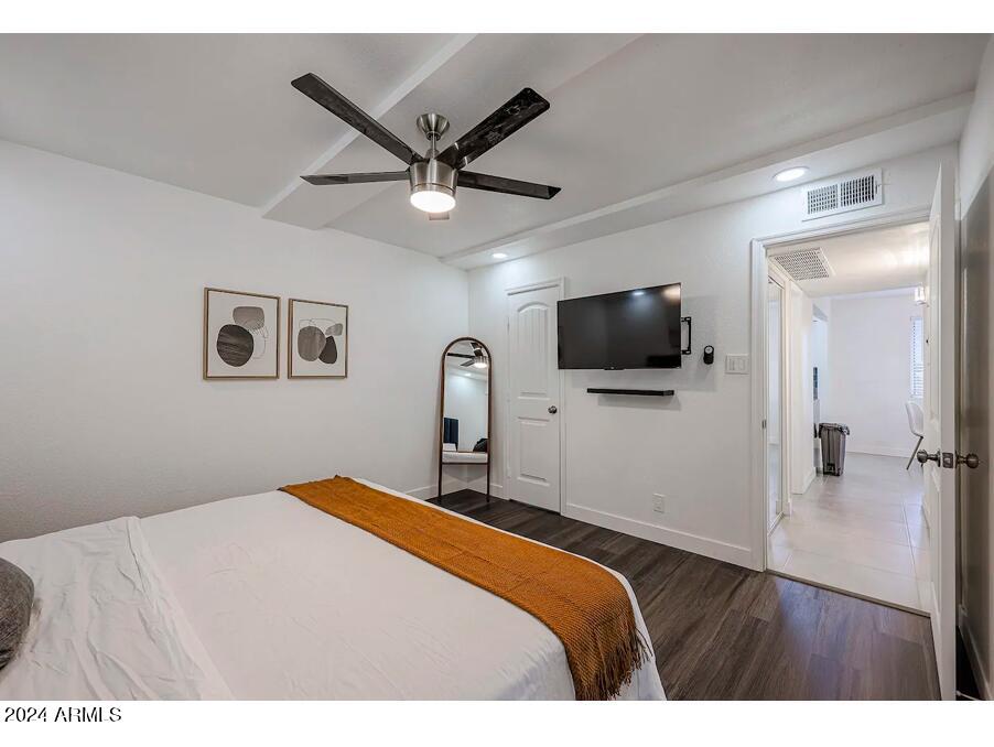 7625 E CAMELBACK Road A242