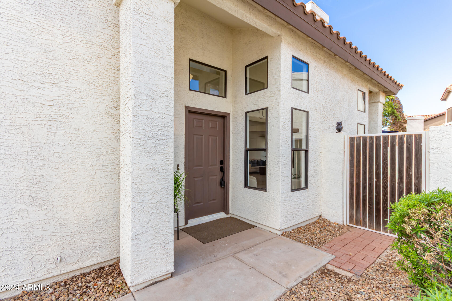 728 S CROWS NEST Drive