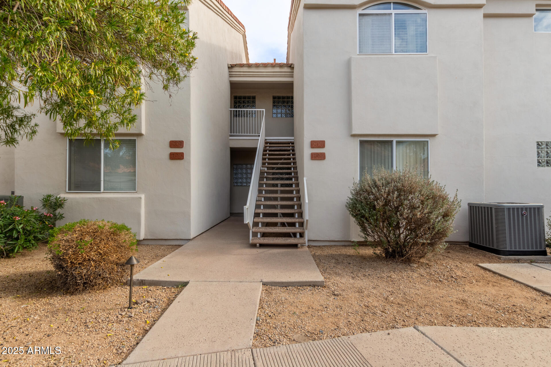 10401 N 52ND Street 208