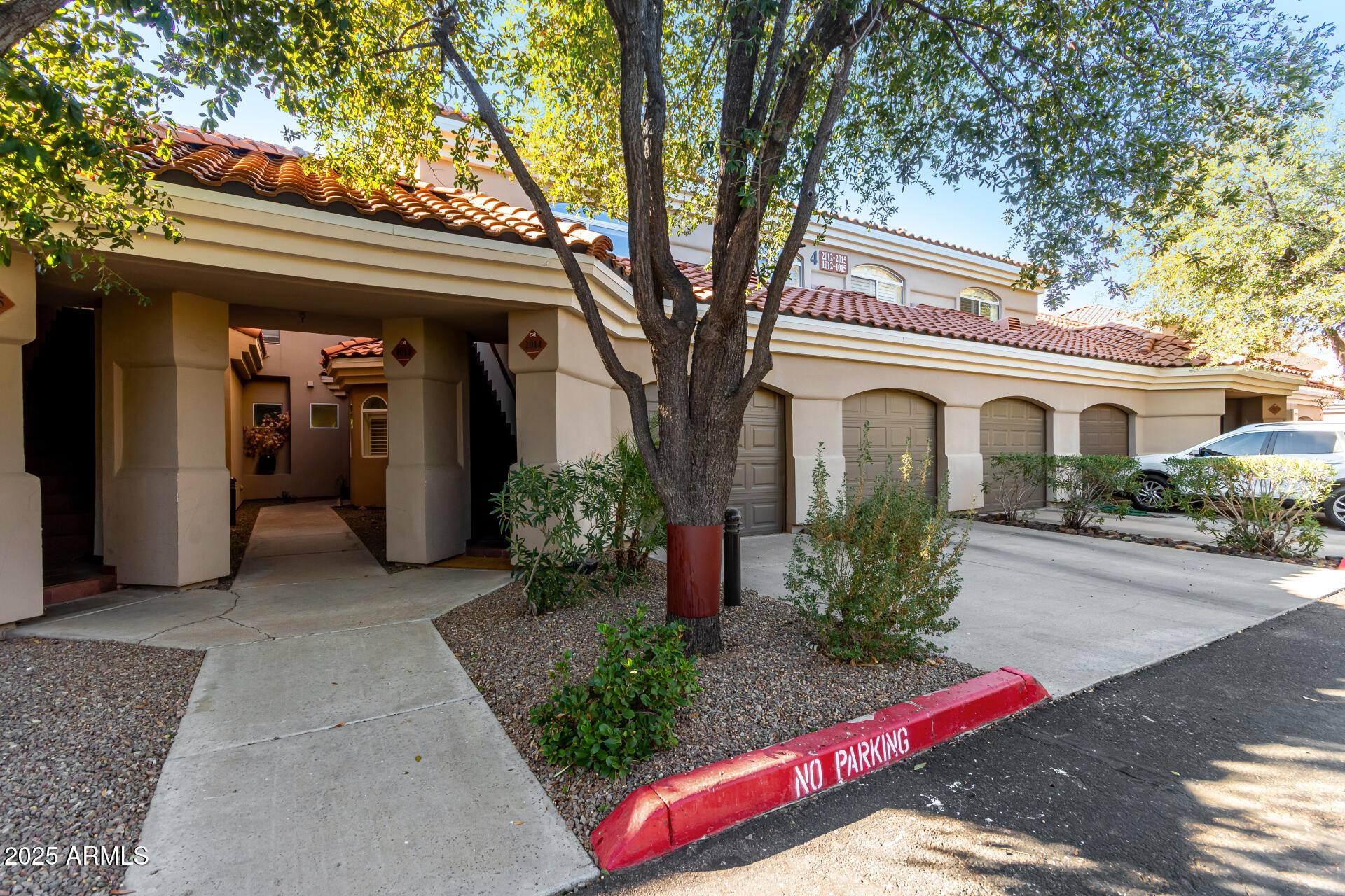 8653 E ROYAL PALM Road 1014