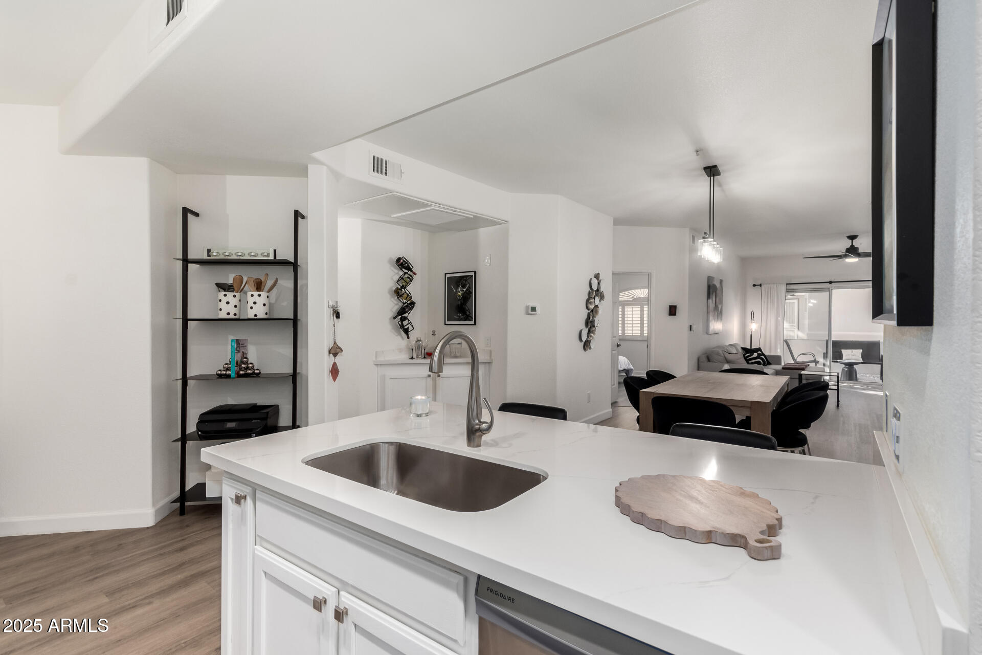 8653 E ROYAL PALM Road 1014