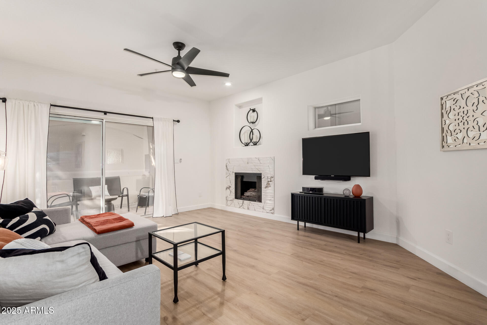 8653 E ROYAL PALM Road 1014