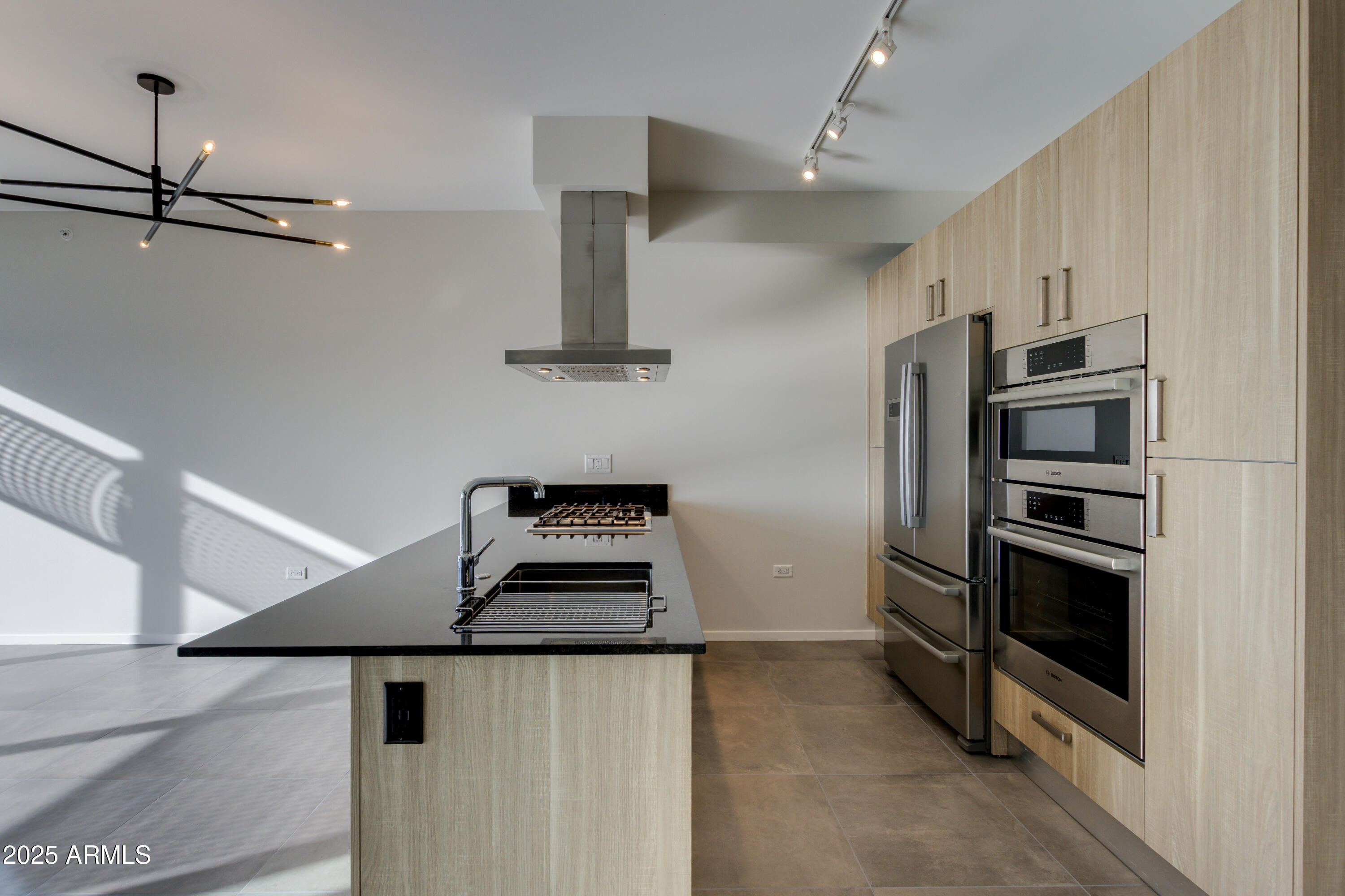 7120 E KIERLAND Boulevard 709