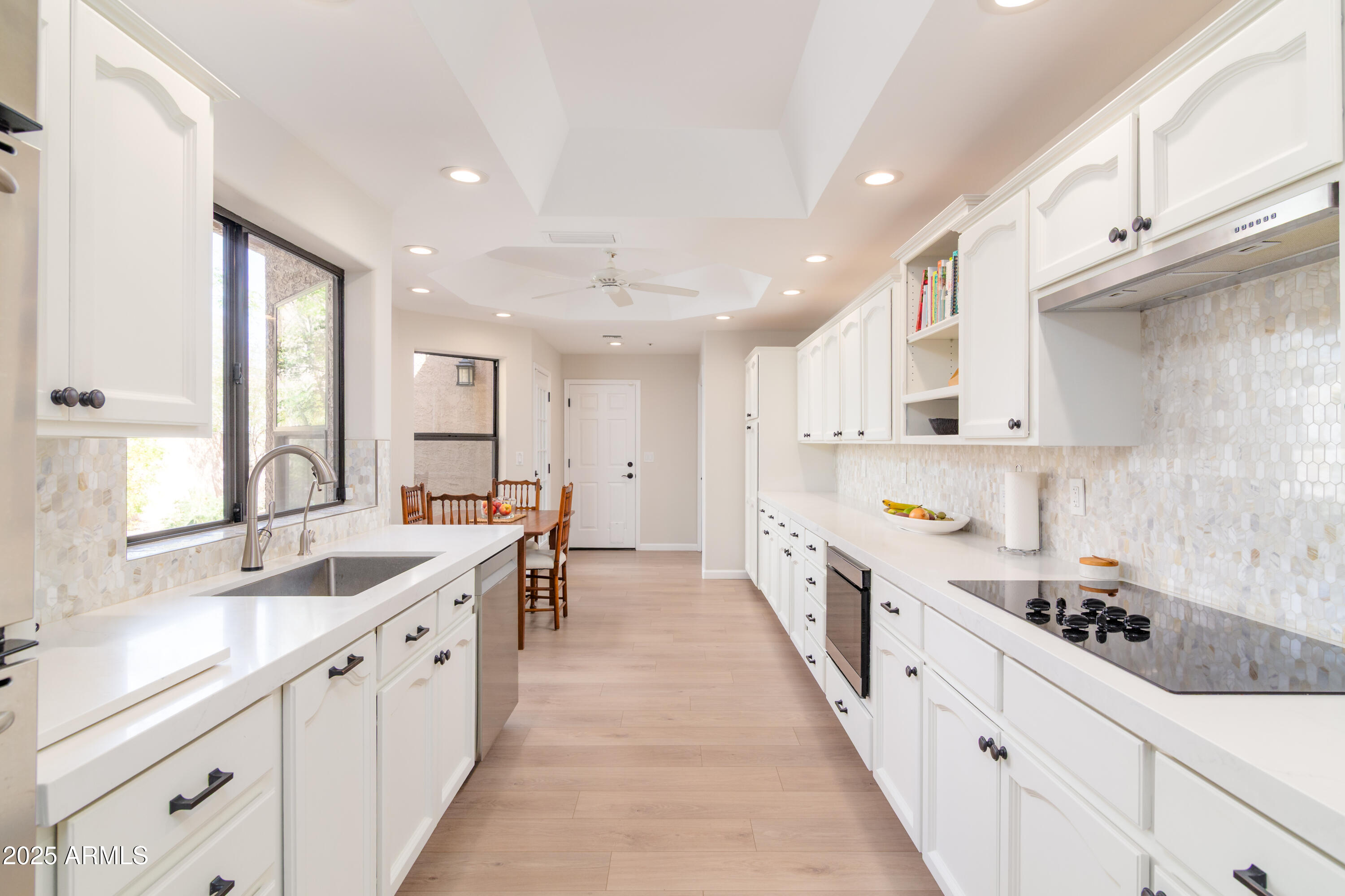 8100 E CAMELBACK Road 138