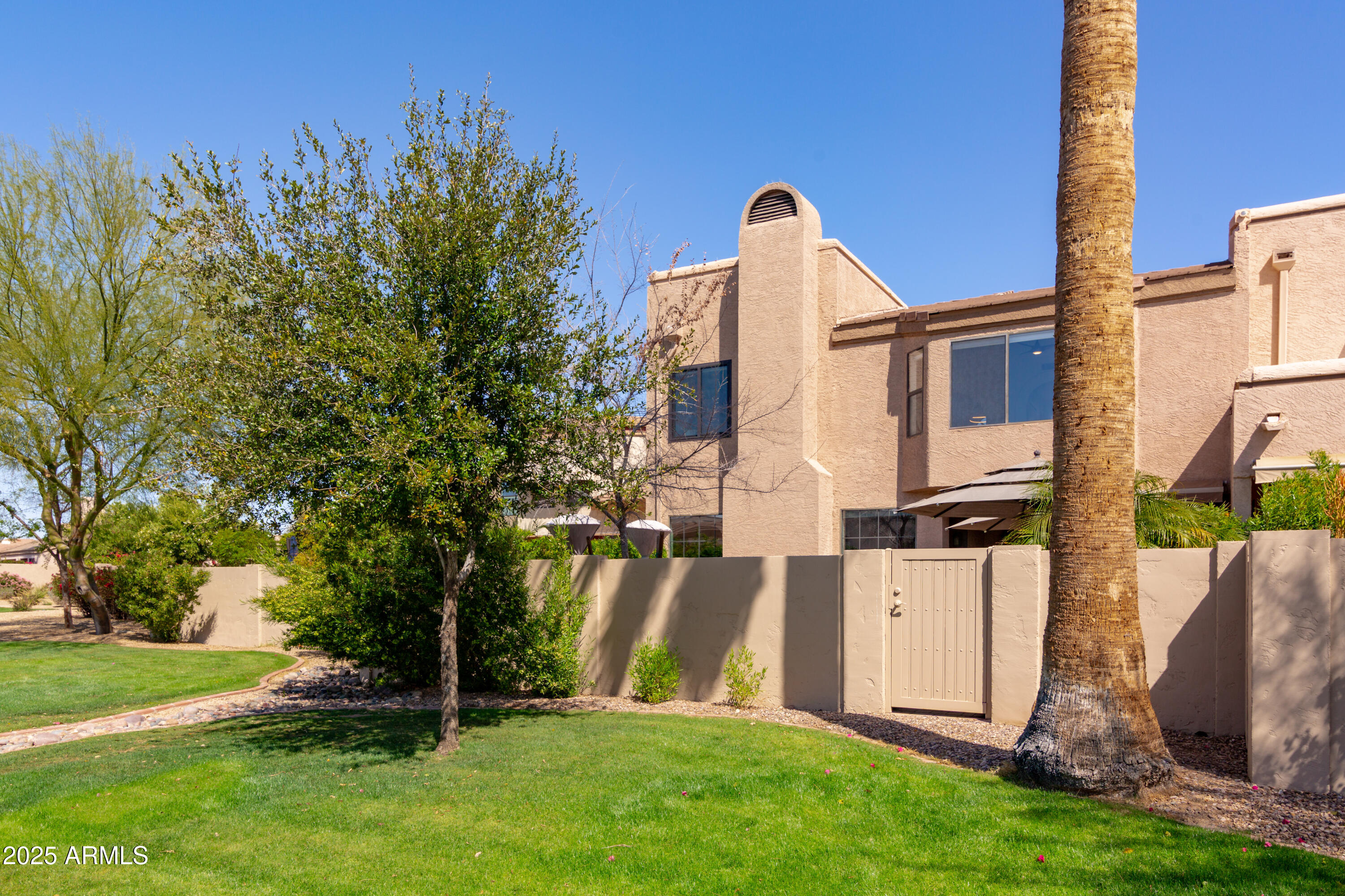 8100 E CAMELBACK Road 138