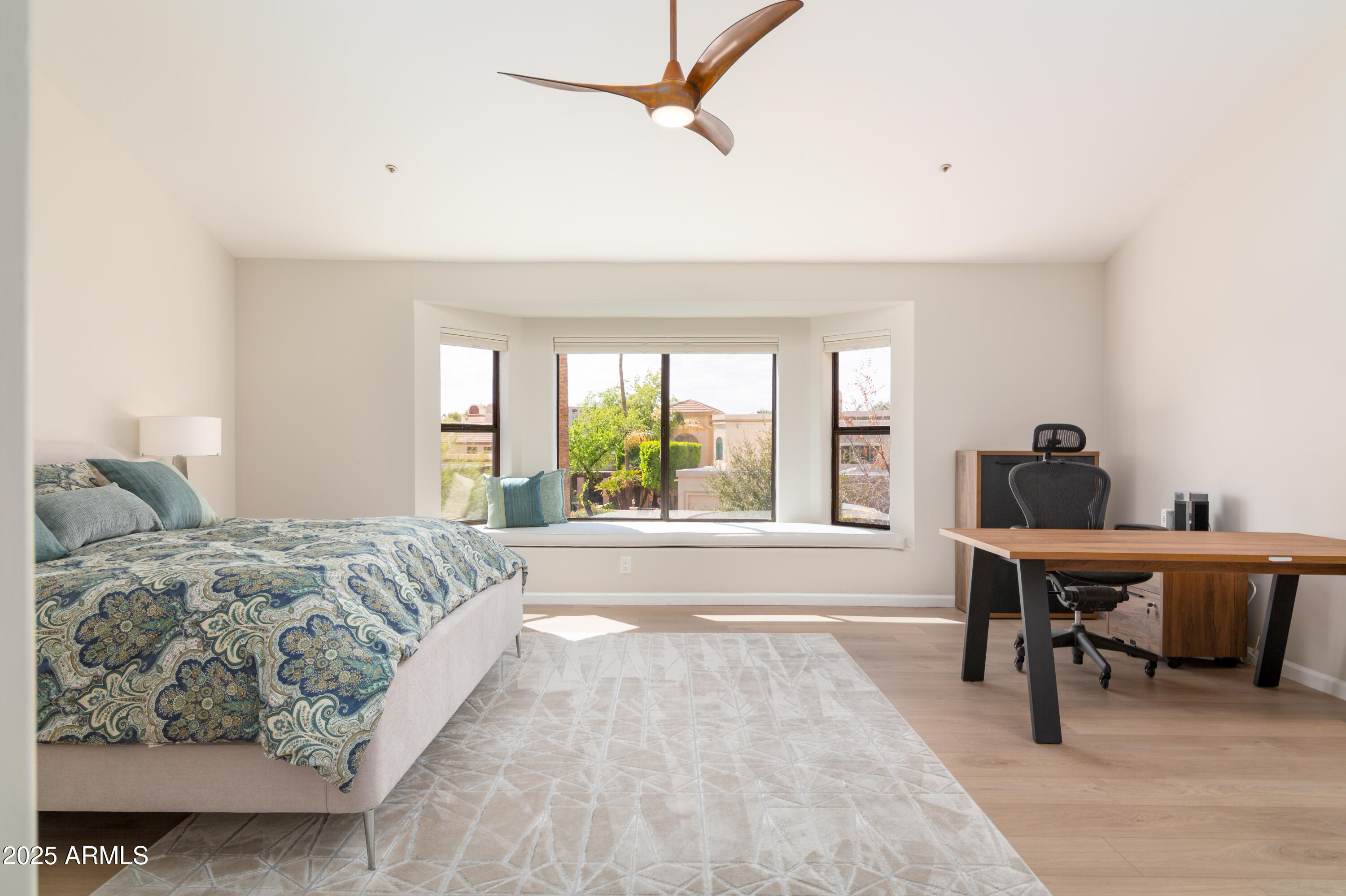 8100 E CAMELBACK Road 138