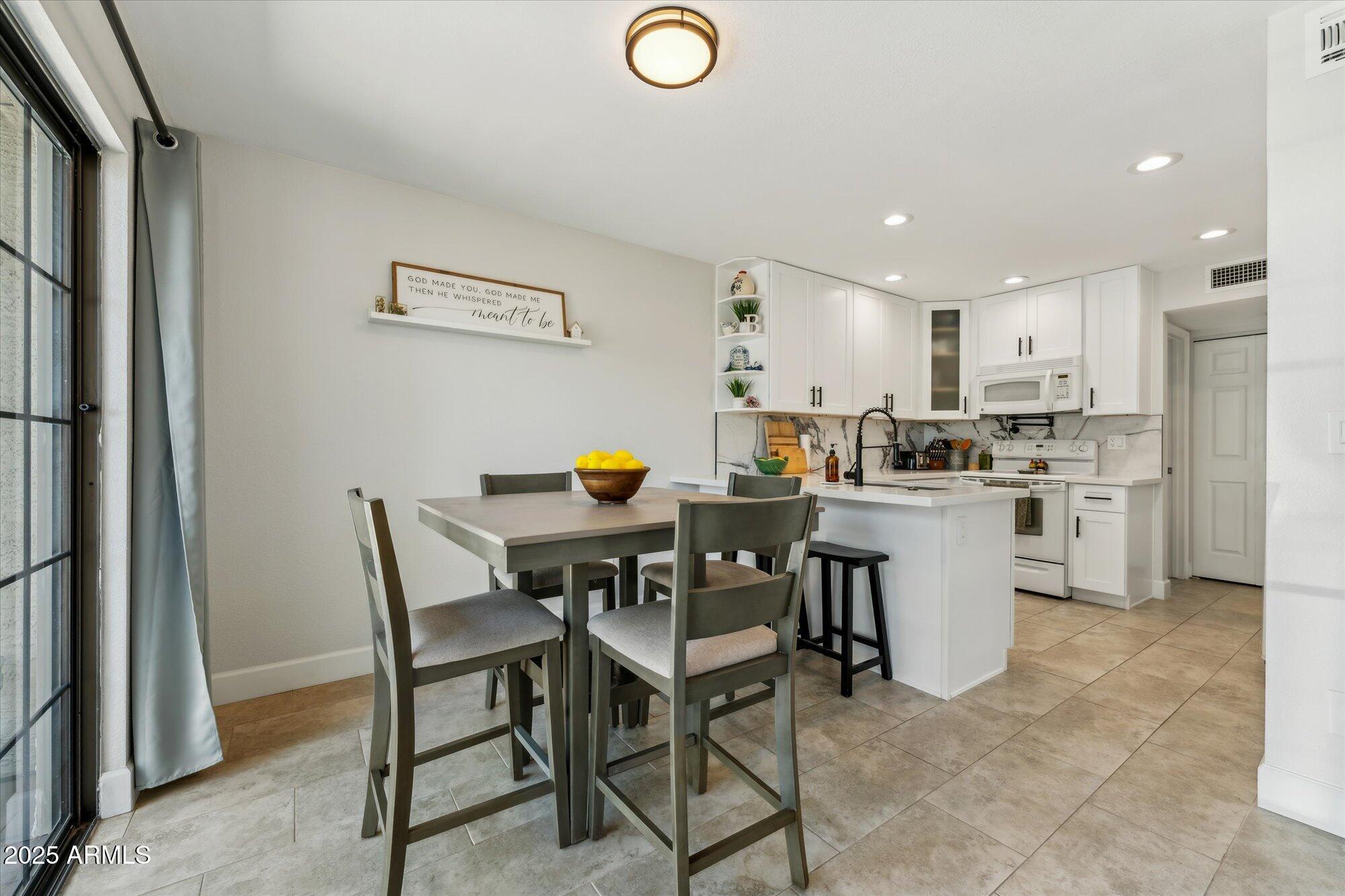 11011 N 92ND Street 1005