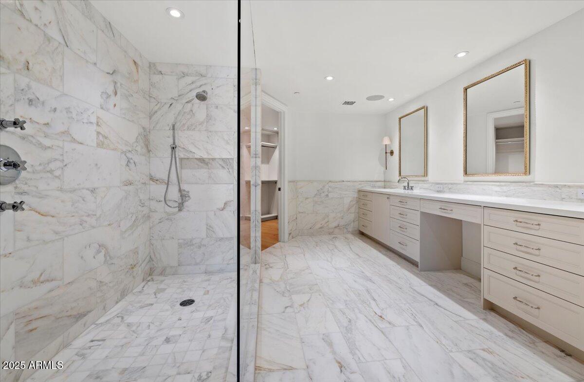 7181 E CAMELBACK Road 301