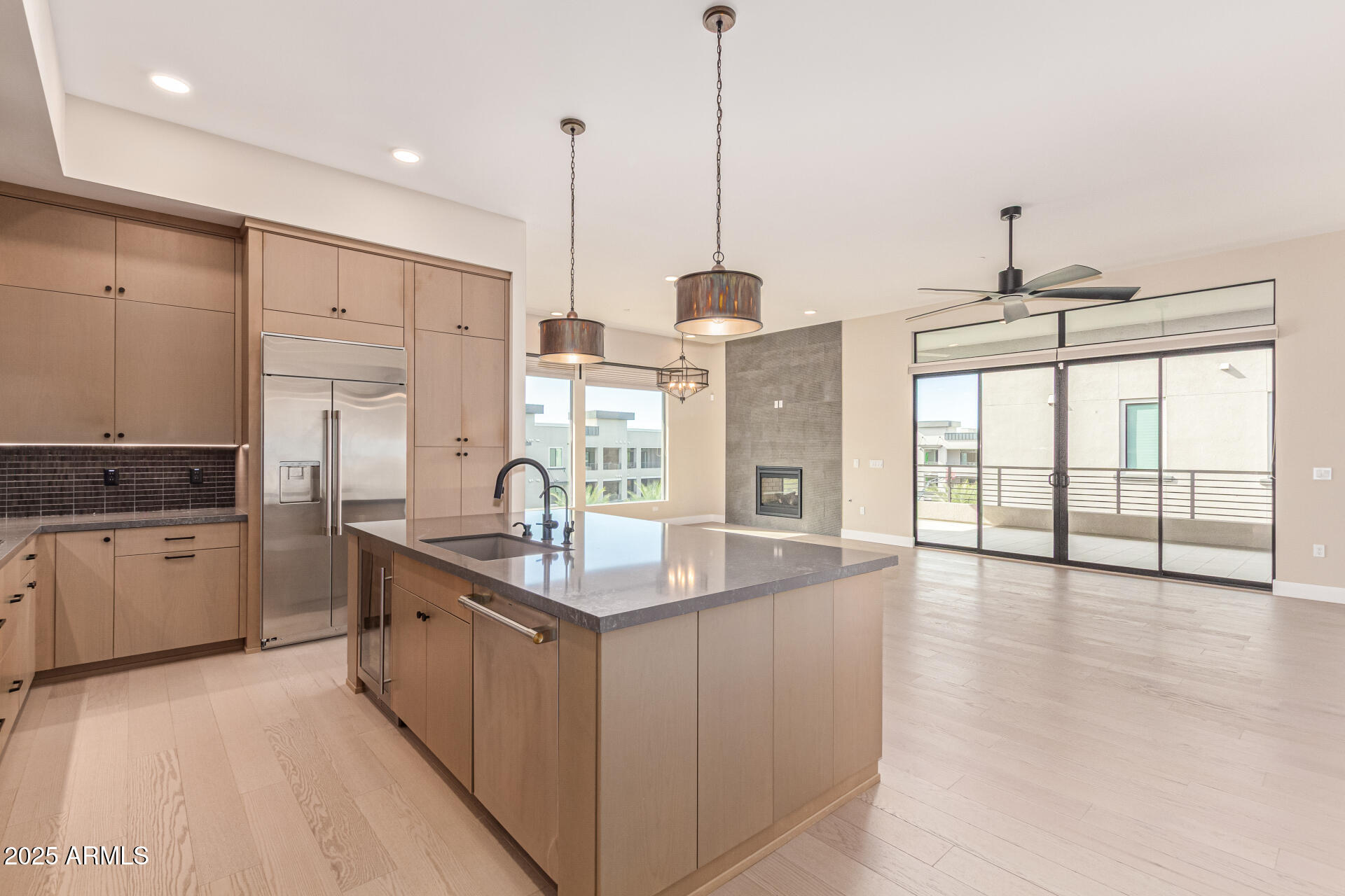 5250 E DEER VALLEY Drive 450